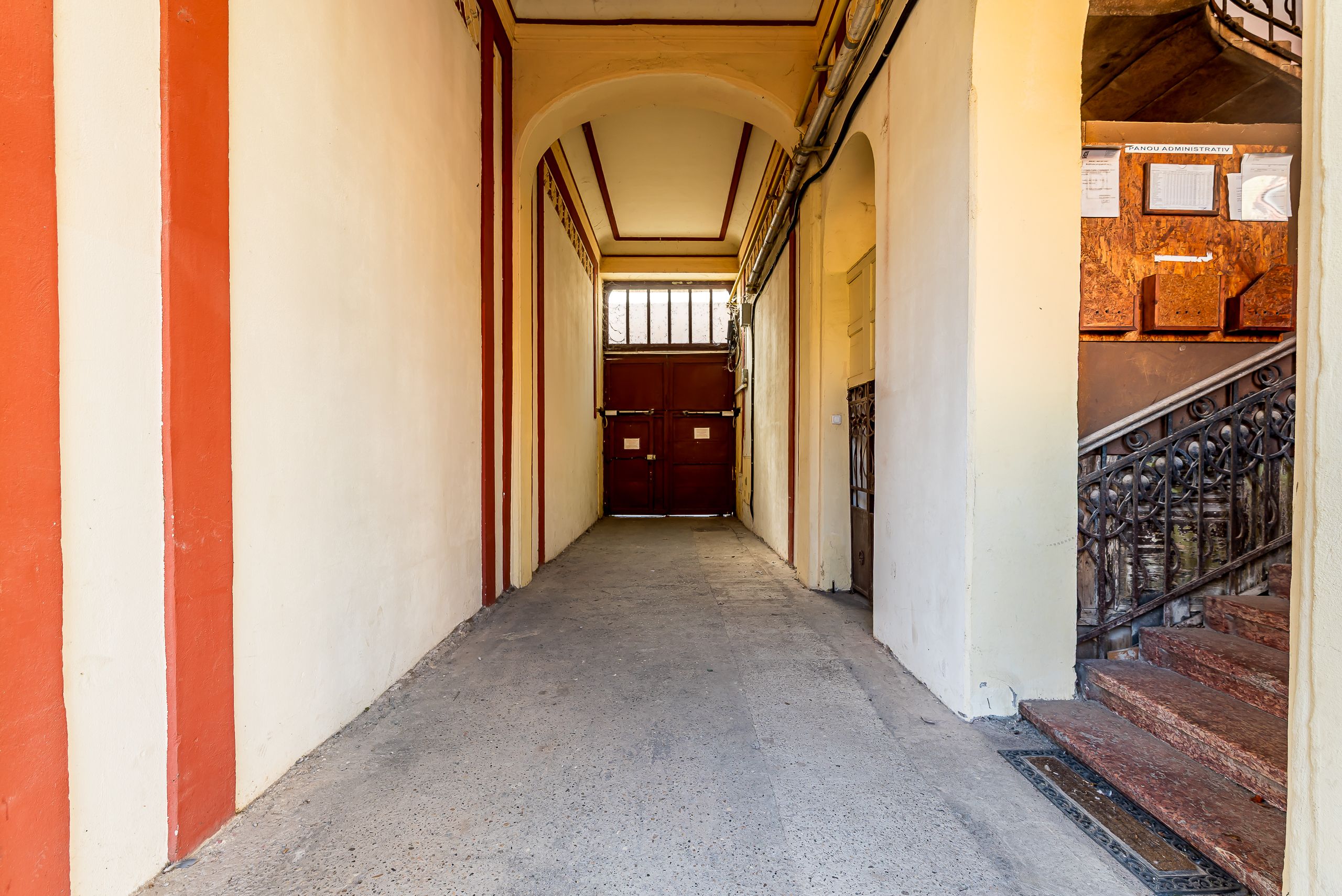 Apartament spațios cu 2 camere, situat pe strada Mețianu — fotografia 9