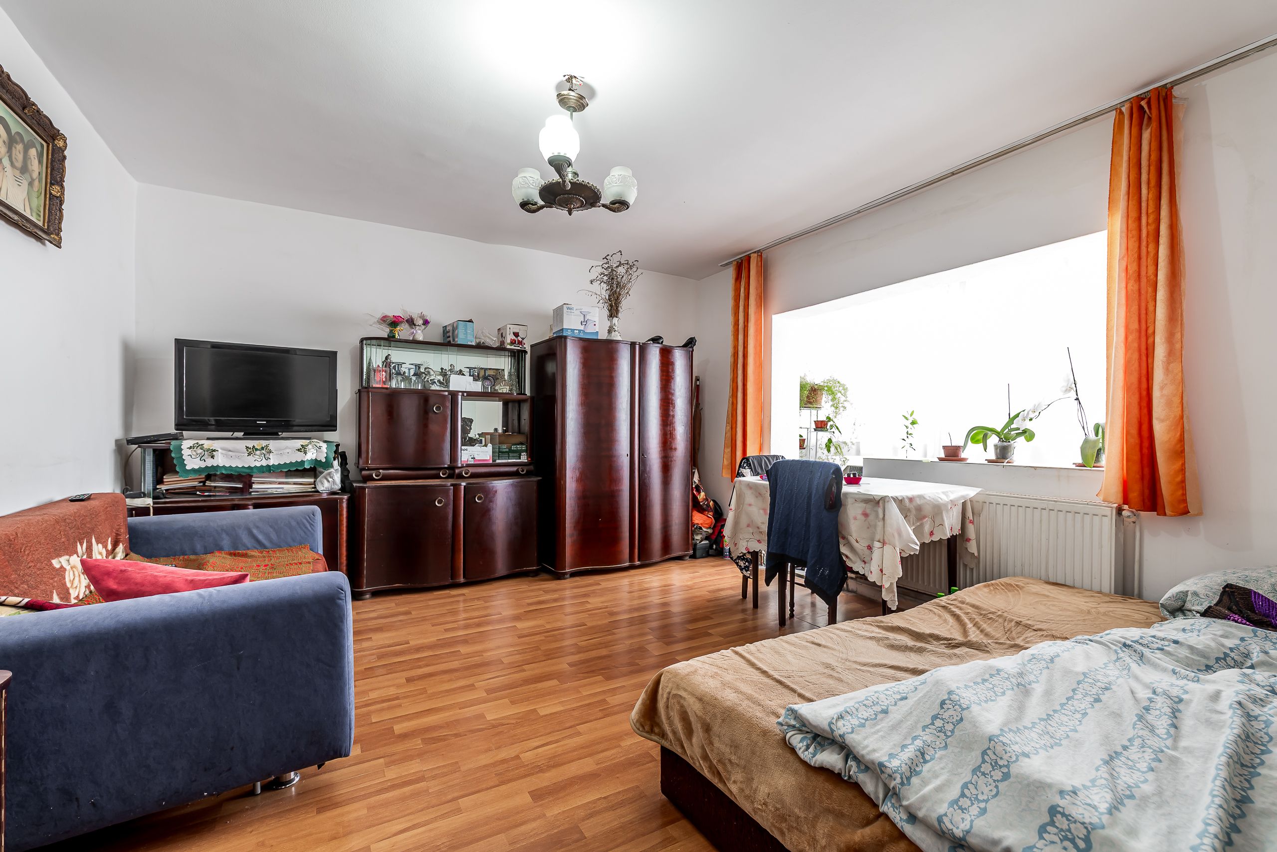 Apartament cu 3 camere decomandat la parter in Confectii Comision 0% — fotografia 3