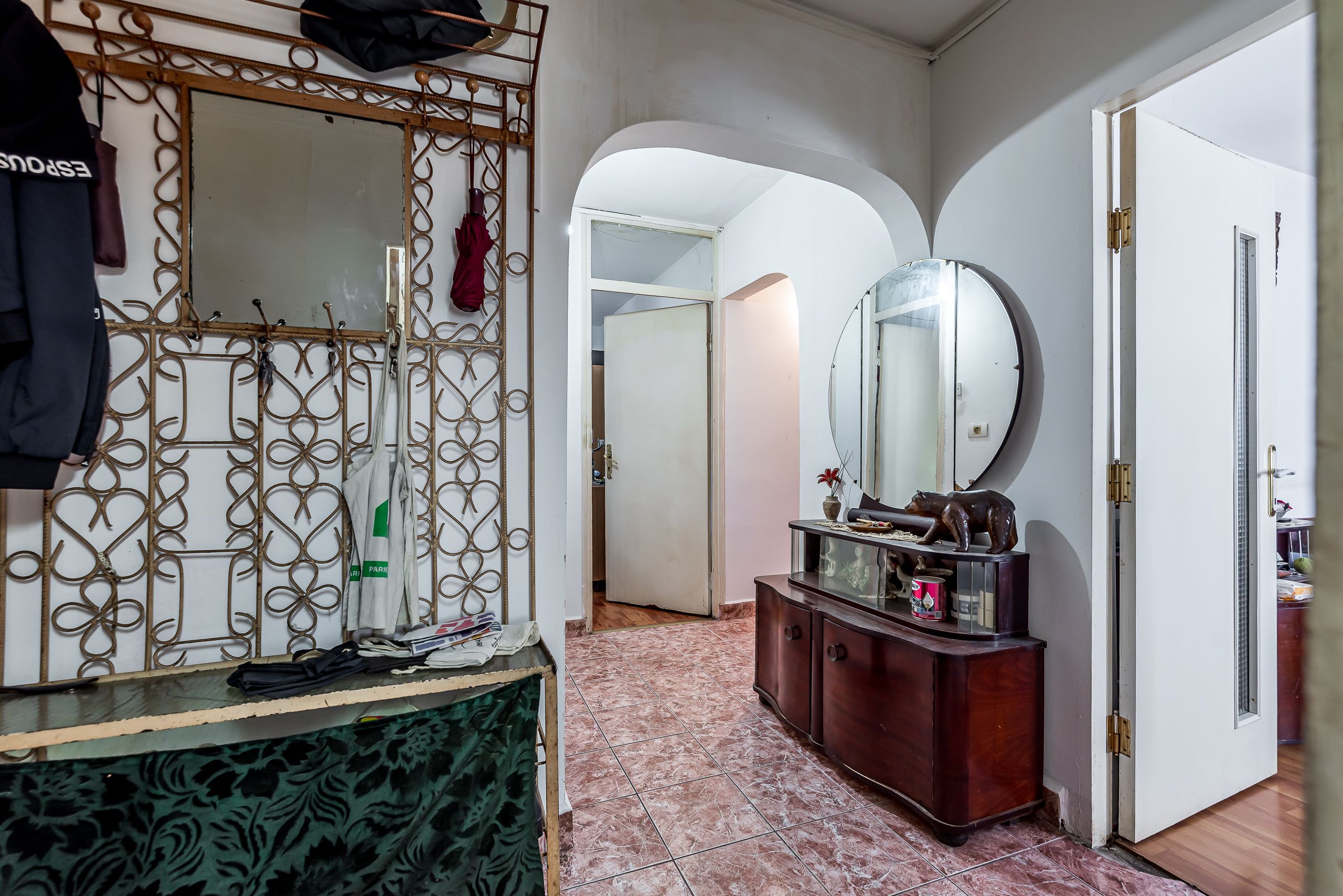 Apartament cu 3 camere decomandat la parter in Confectii Comision 0% — fotografia 9