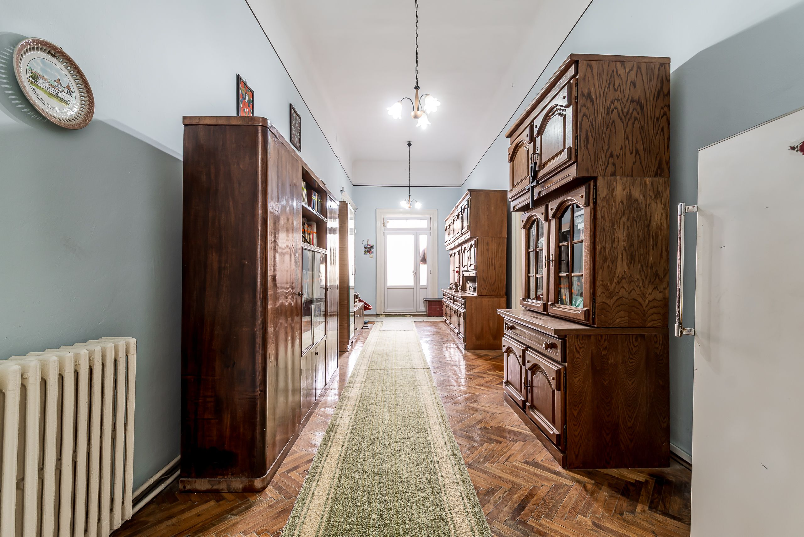 Apartament 3 camere, etaj 1, ultracentral (clădire cu 4 apartamente) — fotografia 4