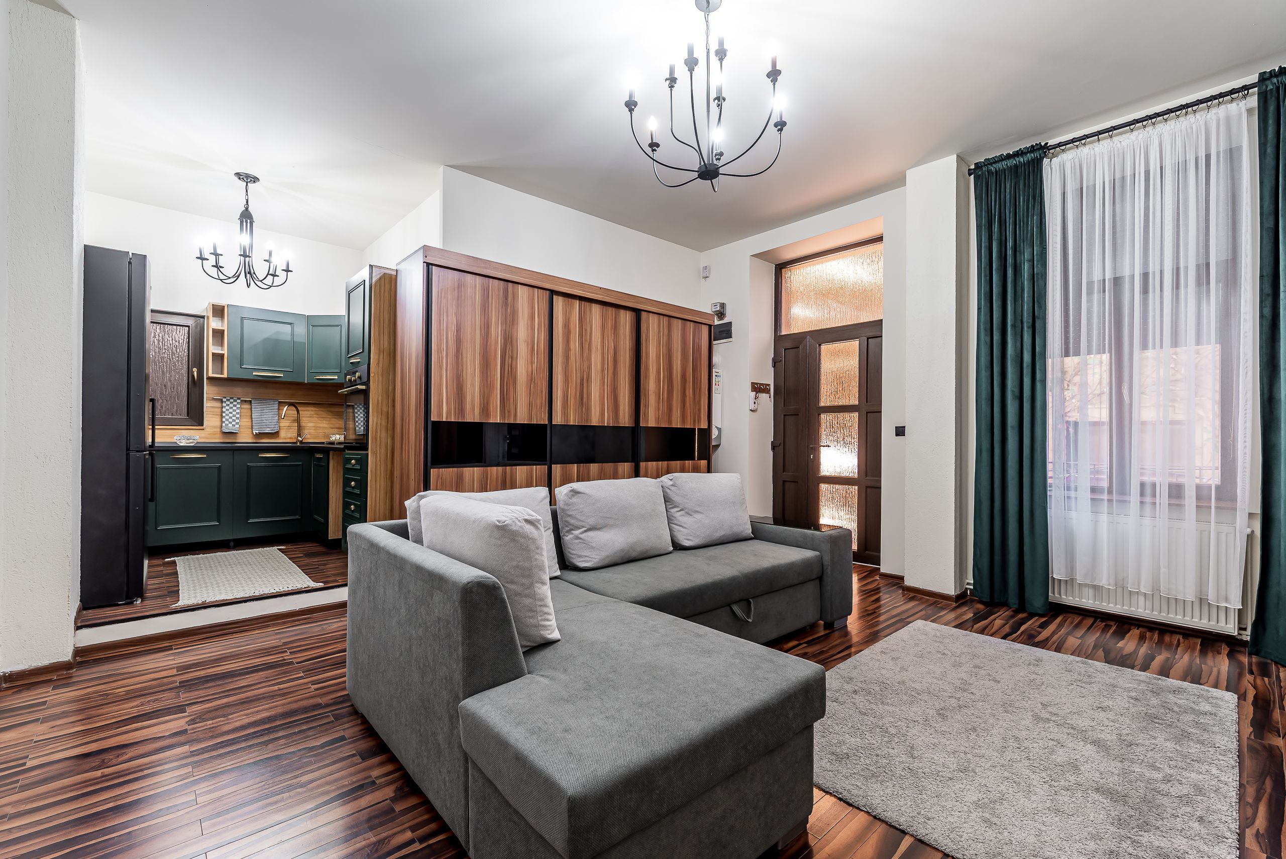 APARTAMENT ULTRACENTRAL | STR. UNIRII | MONUMENT ISTORIC - COMISION 0 — fotografia 1