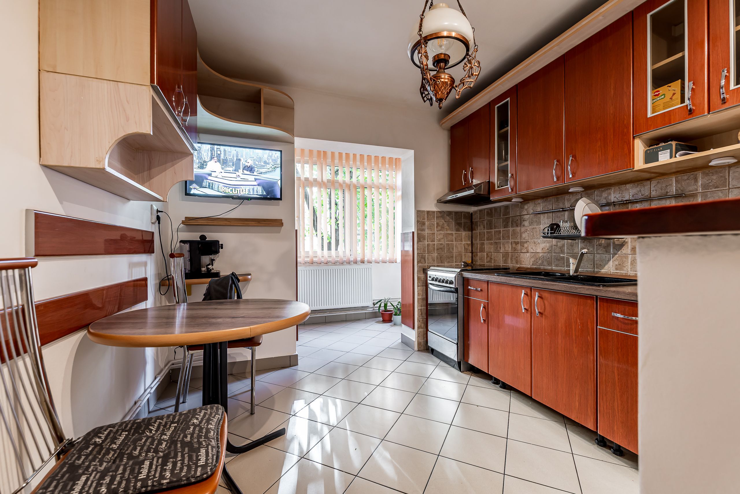 Apartament 4 camere la parter, acces direct din stradă in Micalaca — fotografia 3