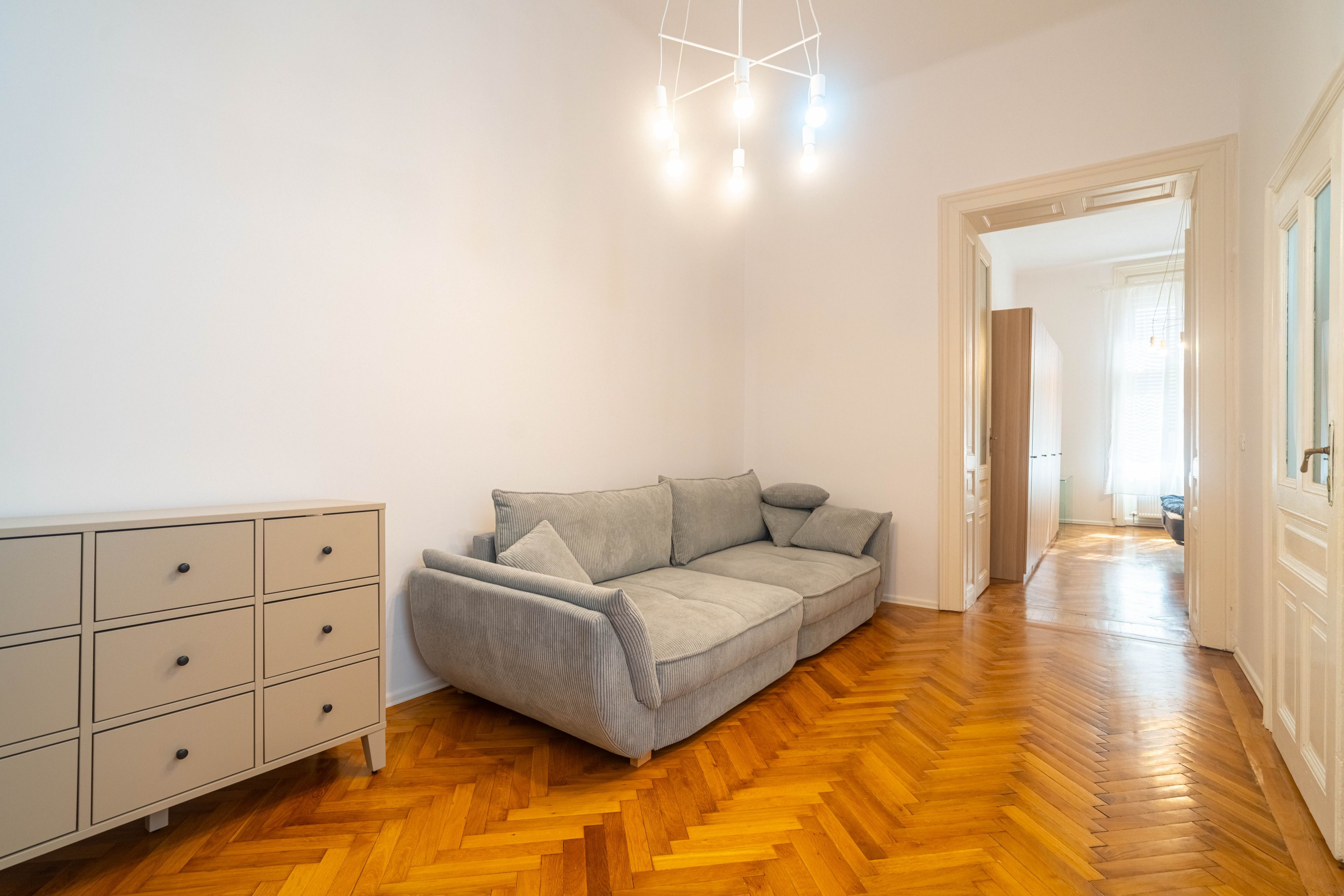 Închiriere apartament ultracentral cu parcare privată | 97 mp, — fotografia 1