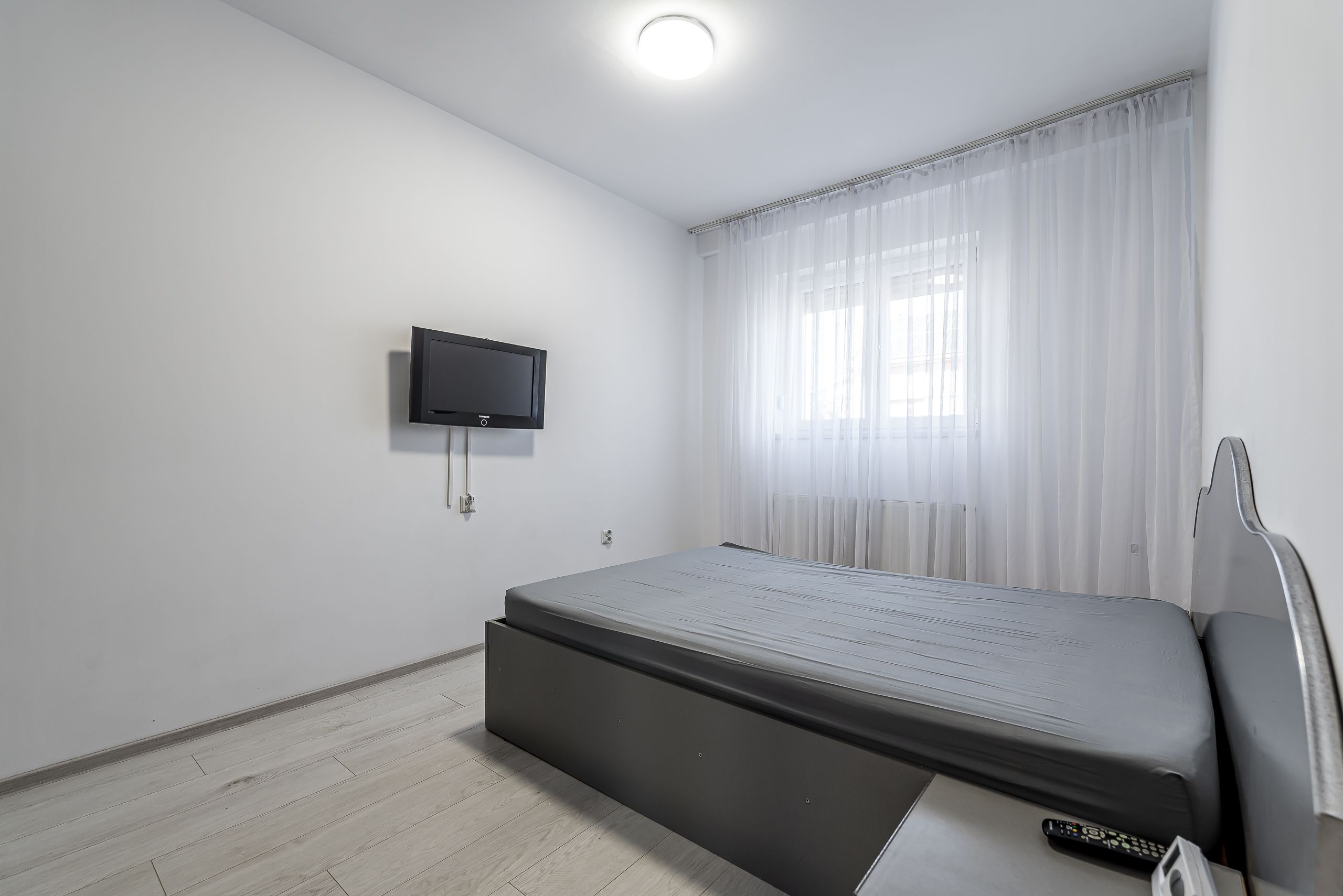 Apartament la cheie cu 2 camere la casa in Parneava Comision 0% — fotografia 5