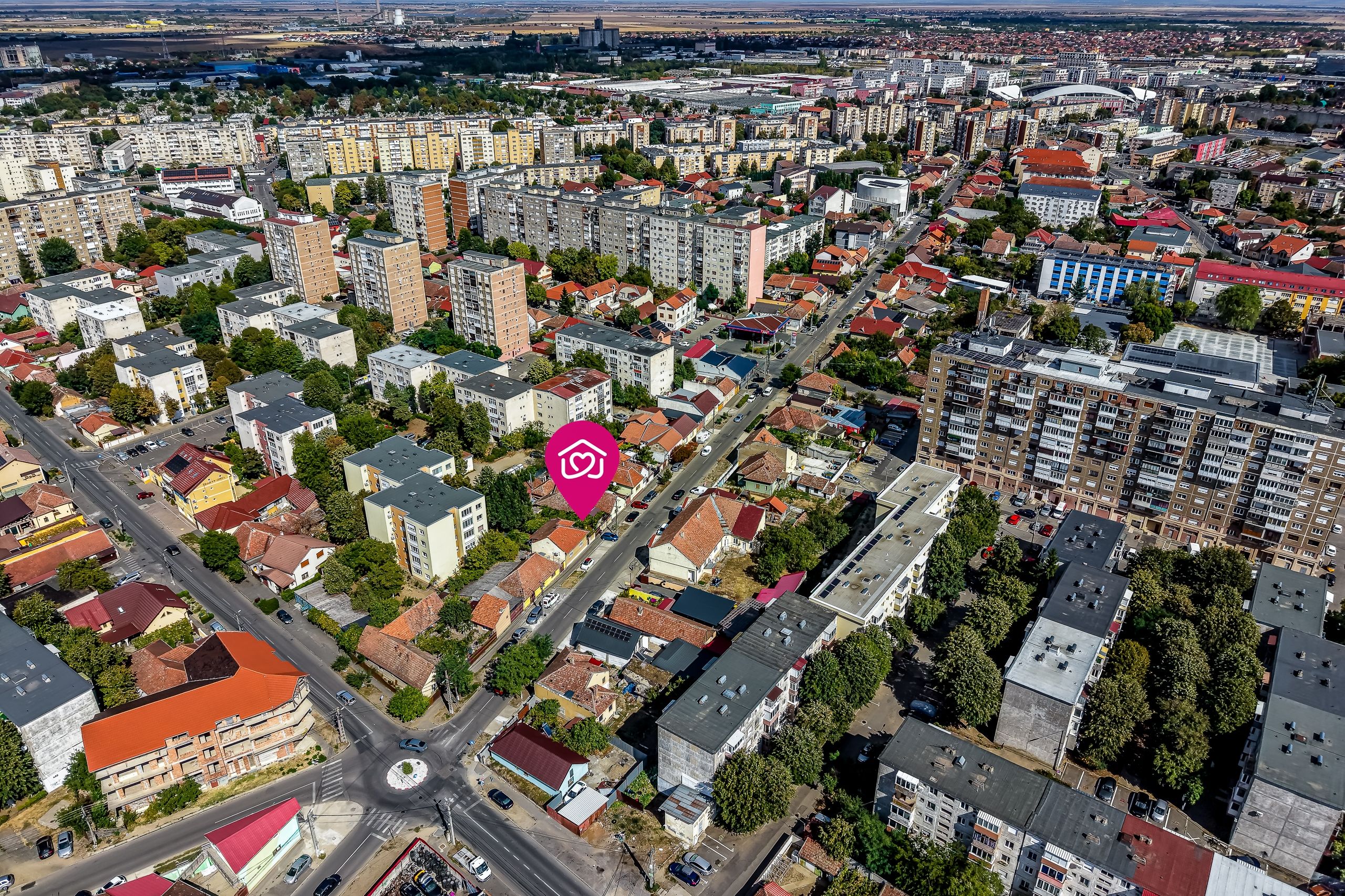 Casă în Vlaicu cu garaj și teren de 376 mp, Arad — fotografia 1
