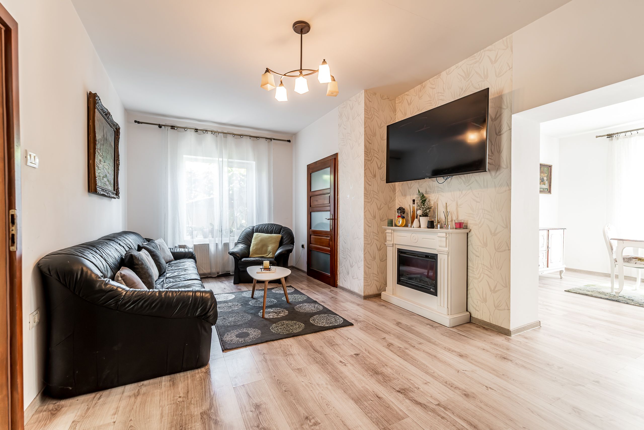 Casă în Vlaicu cu garaj și teren de 376 mp, Arad — fotografia 4