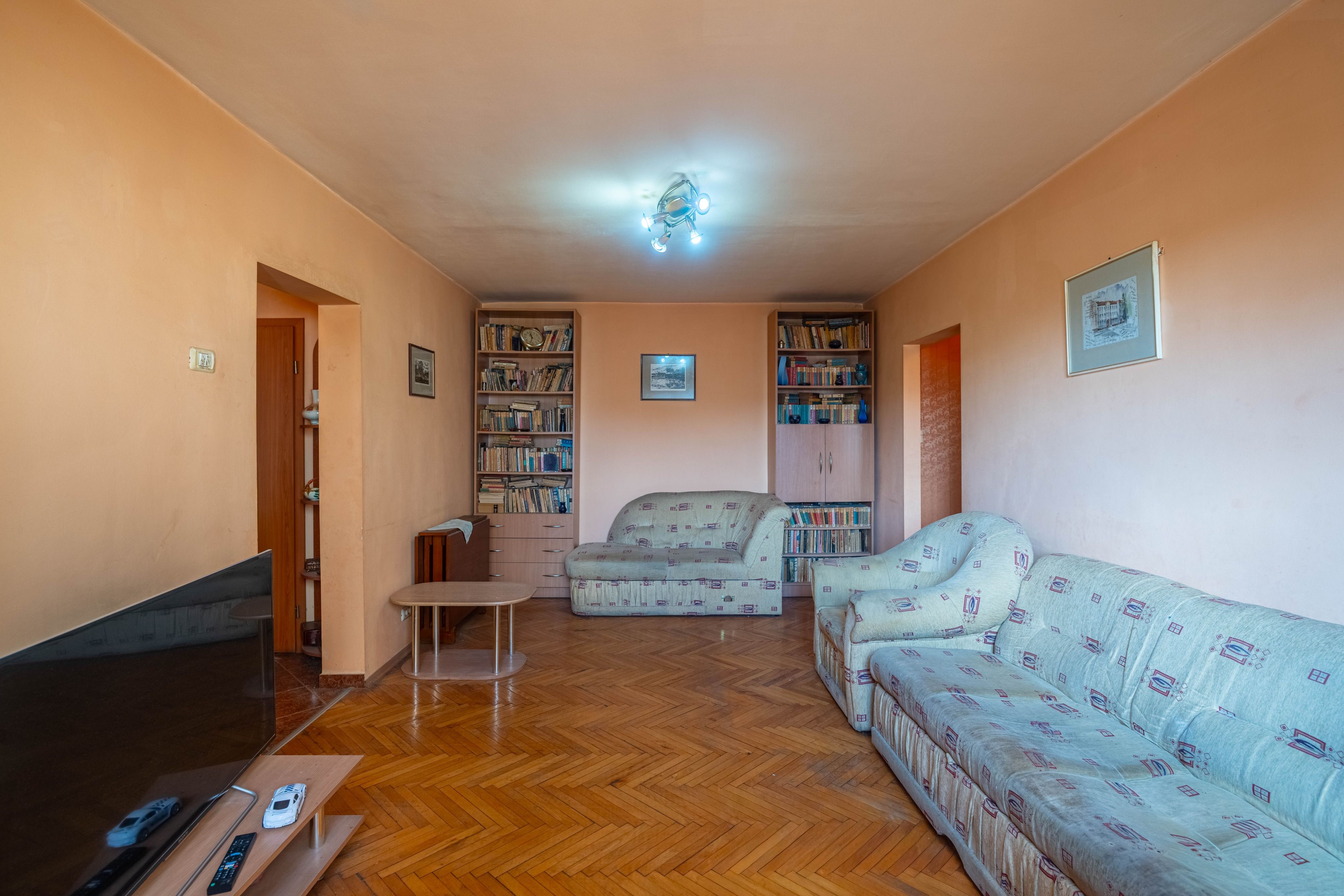 Apartament cu 4 camere de vânzare – Micalaca, malul Mureșului — fotografia 2