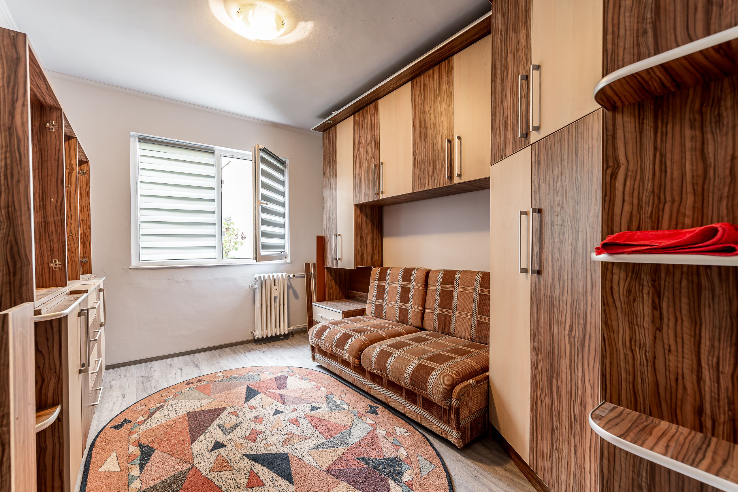 🏡 APARTAMENT 2 CAMERE | ETAJ 1 | ZONA LEBĂDA — fotografia 3
