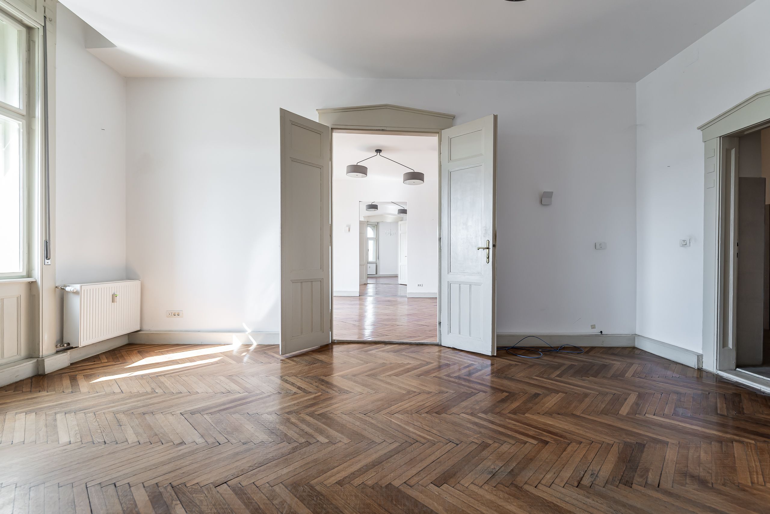 Palatul Neptun, Timișoara | 4 camere, 180 mp, vedere spre Bega — fotografia 4