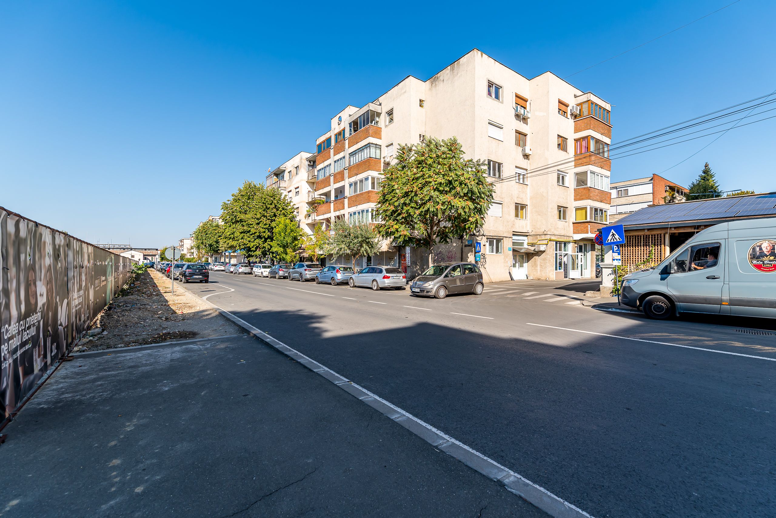 Apartament 3 camere, etaj 1,  zona Băncilor / Podgoria — fotografia 1