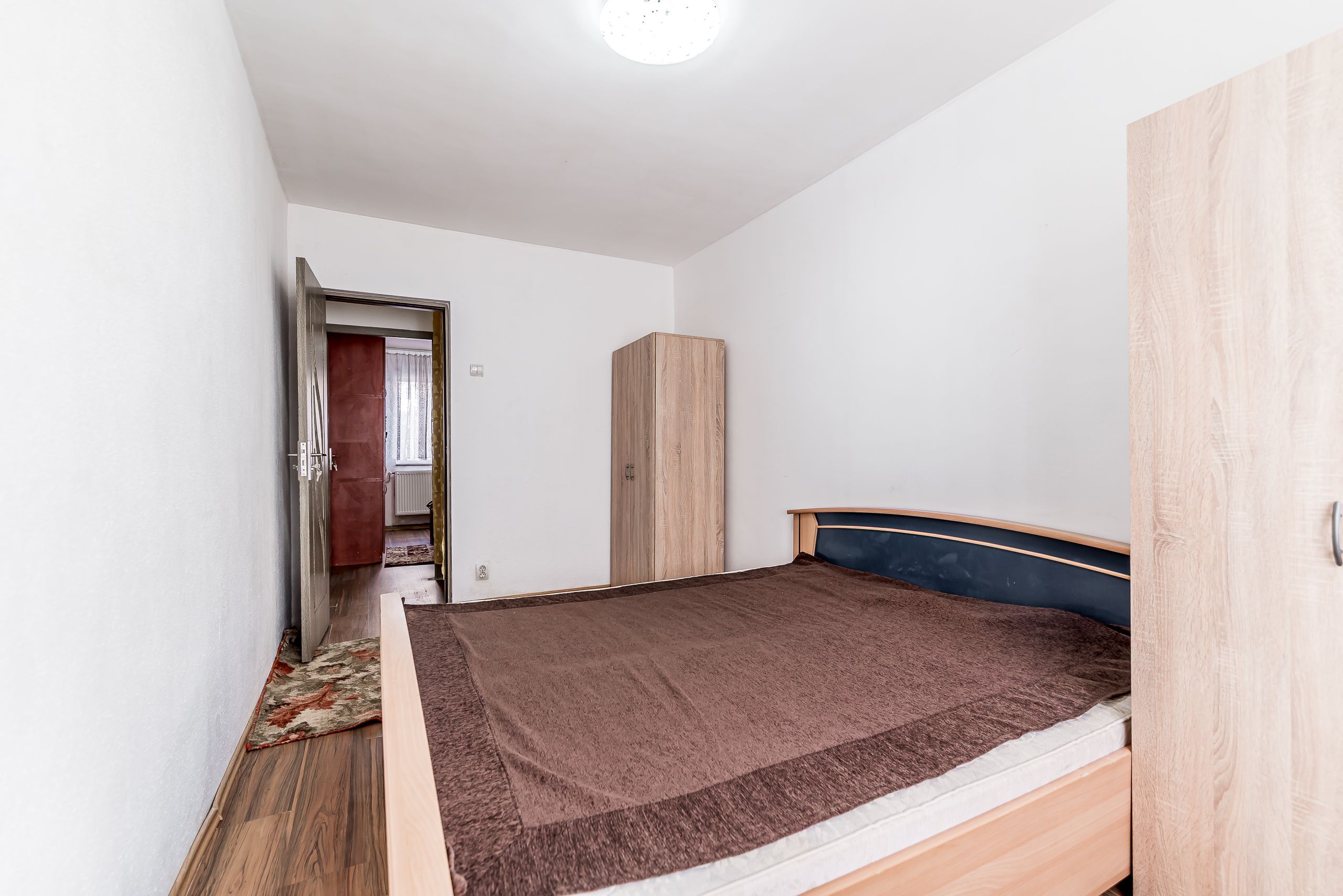 Apartament cu 3 camere, etaj 1 + loc de parcare pe Aleea Predeal — fotografia 7