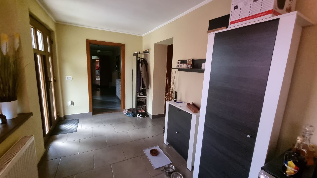 Casă cu 3 camere, anexă și teren de 901 mp – Pecica, zonă centrală — fotografia 6