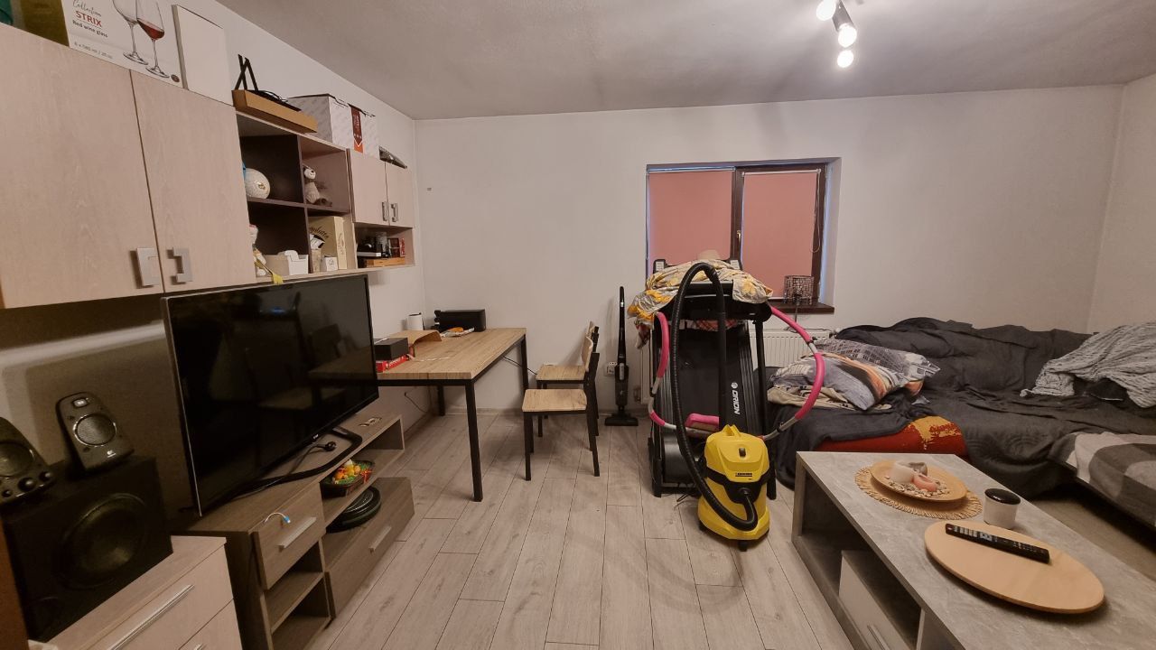 Casă cu 3 camere, anexă și teren de 901 mp – Pecica, zonă centrală — fotografia 7