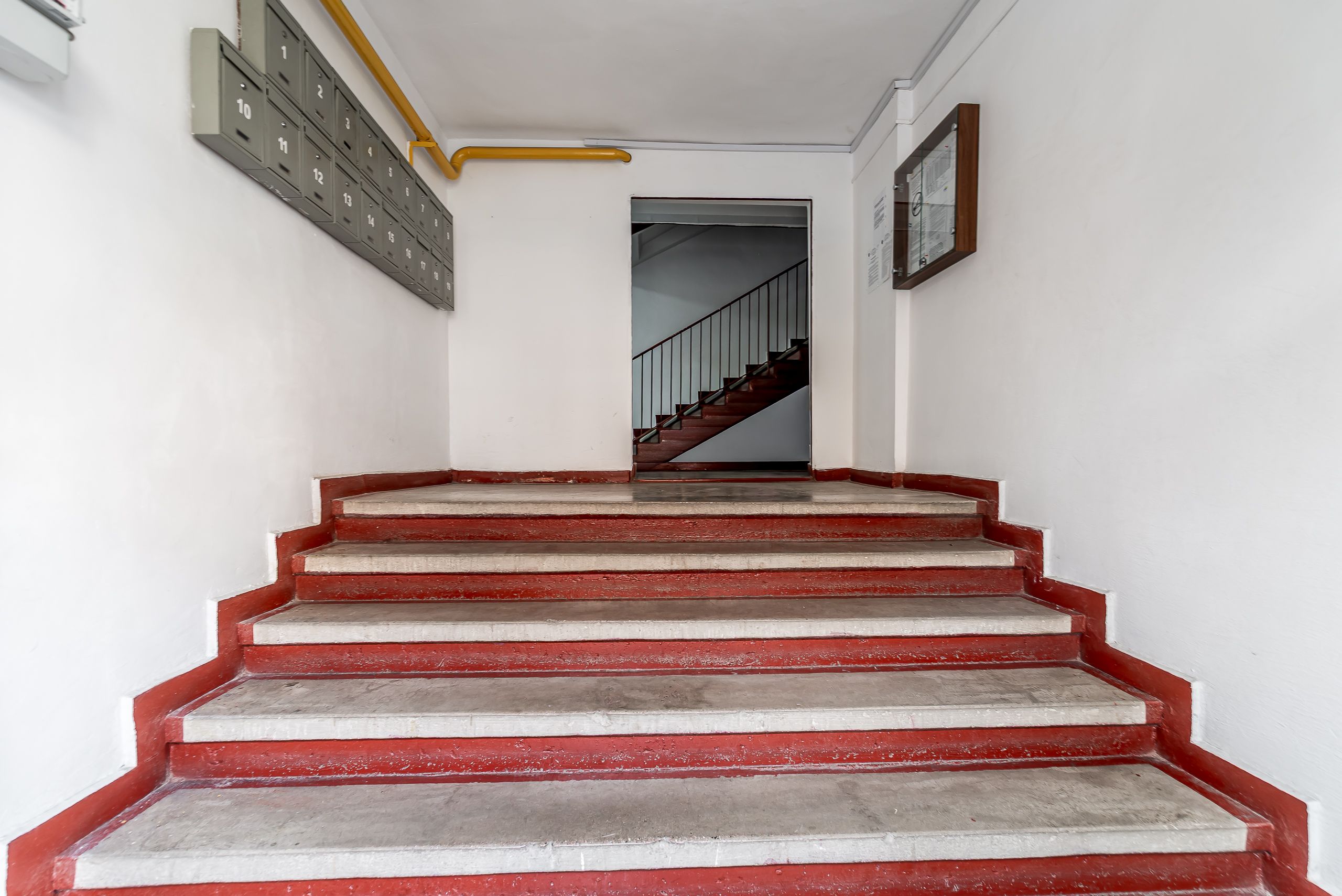 Apartament decomandat, 2 camere, Alfa, la 2 pași de stația de tramvai — fotografia 7