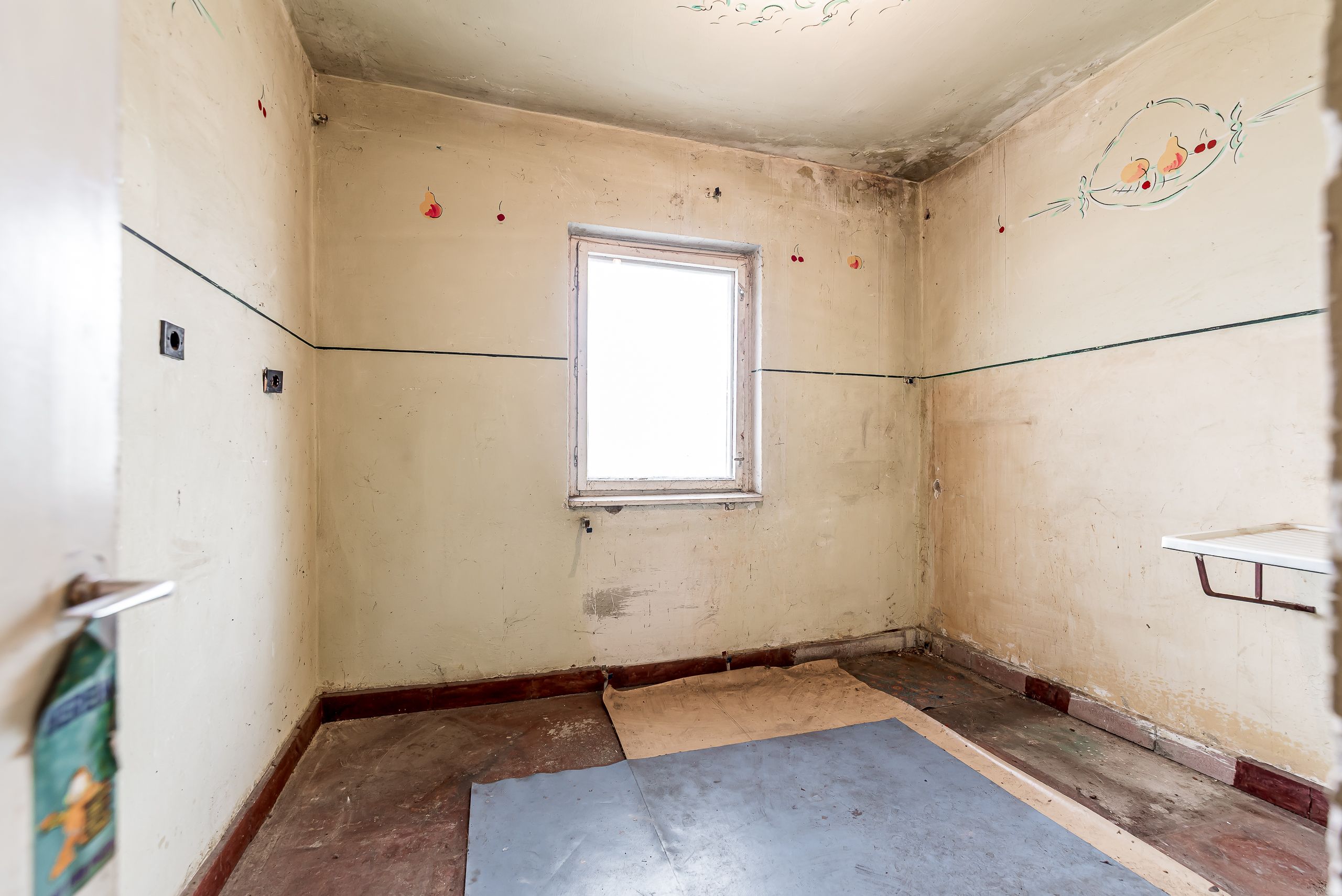 Apartament decomandat, 2 camere, Alfa, la 2 pași de stația de tramvai — fotografia 5