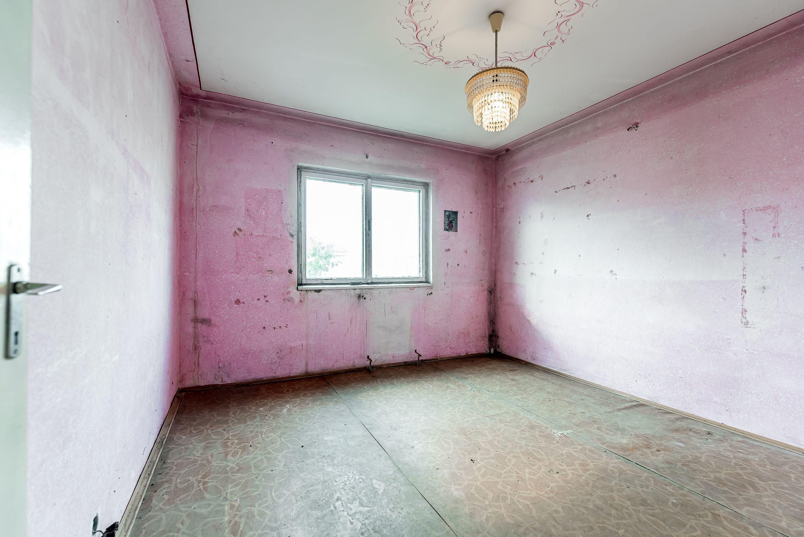 Apartament decomandat, 2 camere, Alfa, la 2 pași de stația de tramvai — fotografia 6