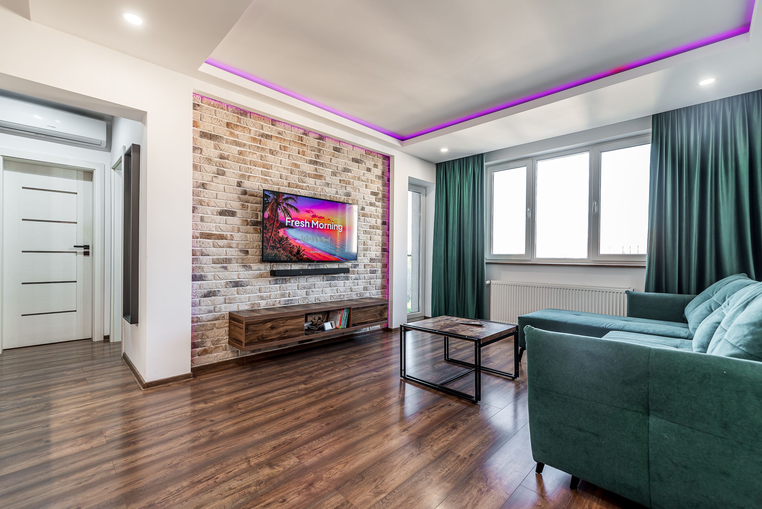 La câtiva pași de mal | 2 camere, 52 mp utili, bloc nou cu lift — fotografia 1