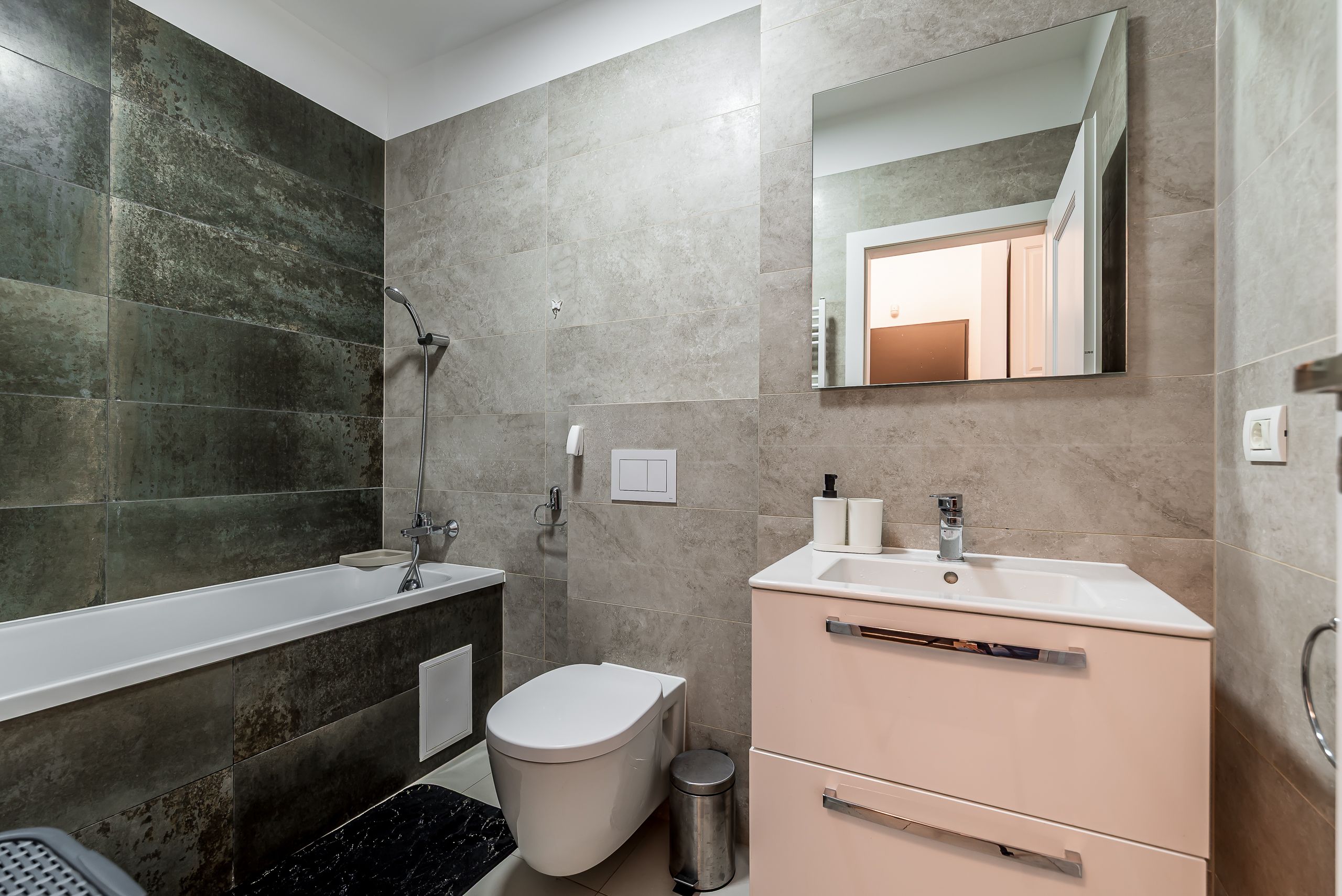 Apartament Adora - terasa 34 mp - loc de parcare inclus - COMISION 0 — fotografia 7