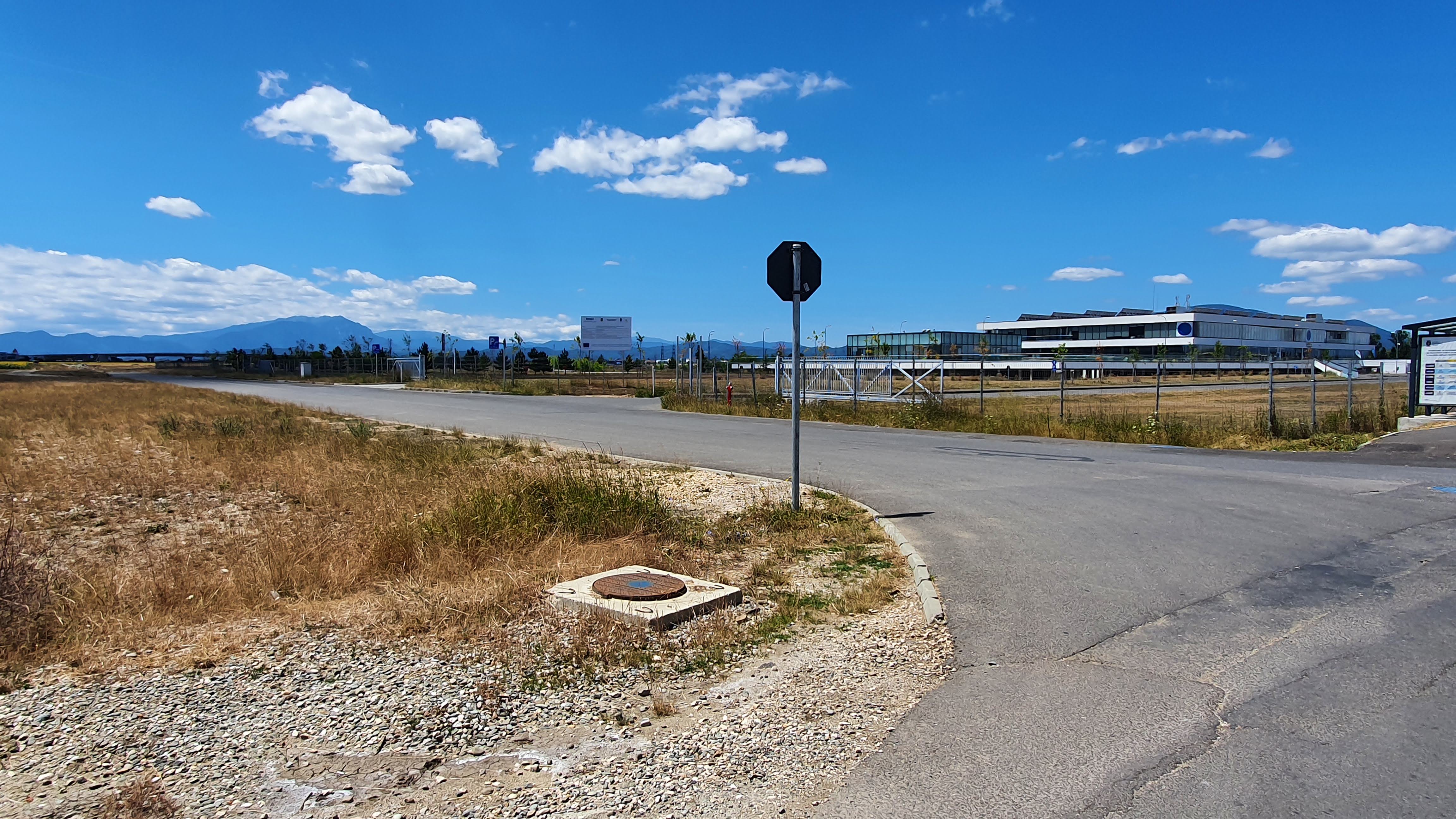 Avantgarden strada Institutului, teren pretabil construcții bloc P+9 - foto 4