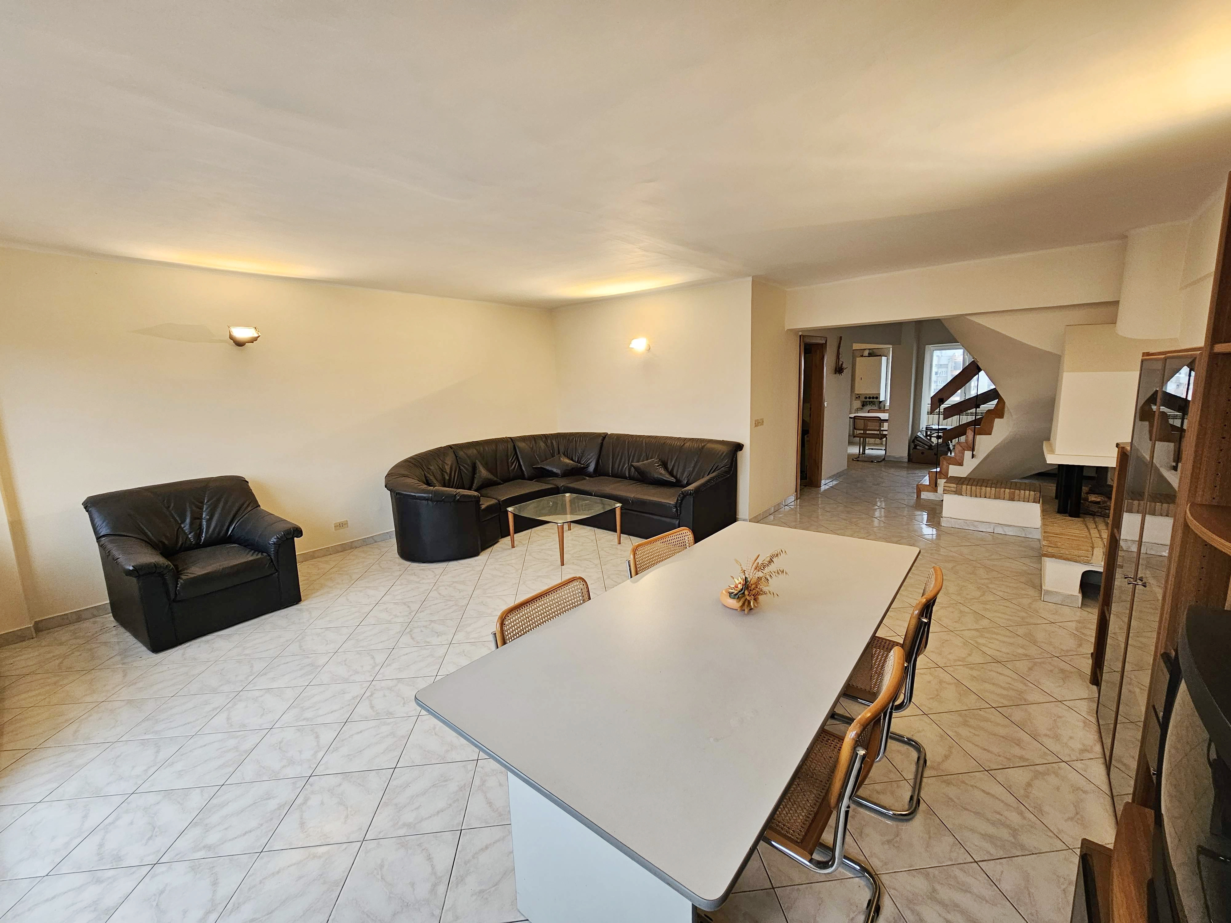 Apartament 3 camere 106 mp + birou 46 mp utili, ultracentral - foto 3