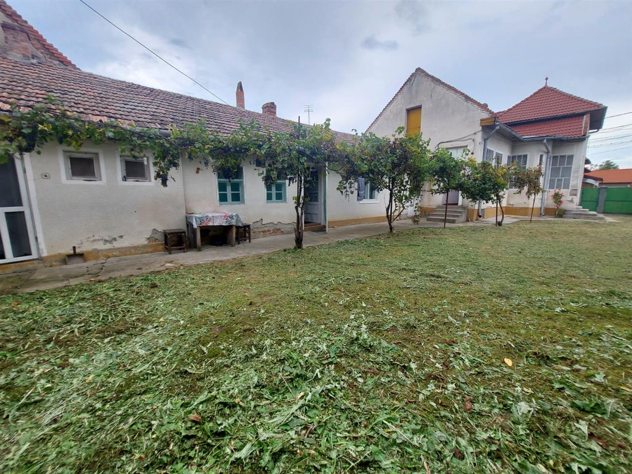 Casa Ciugud Toate Utilitatile cu Teren 3000MP - foto 2