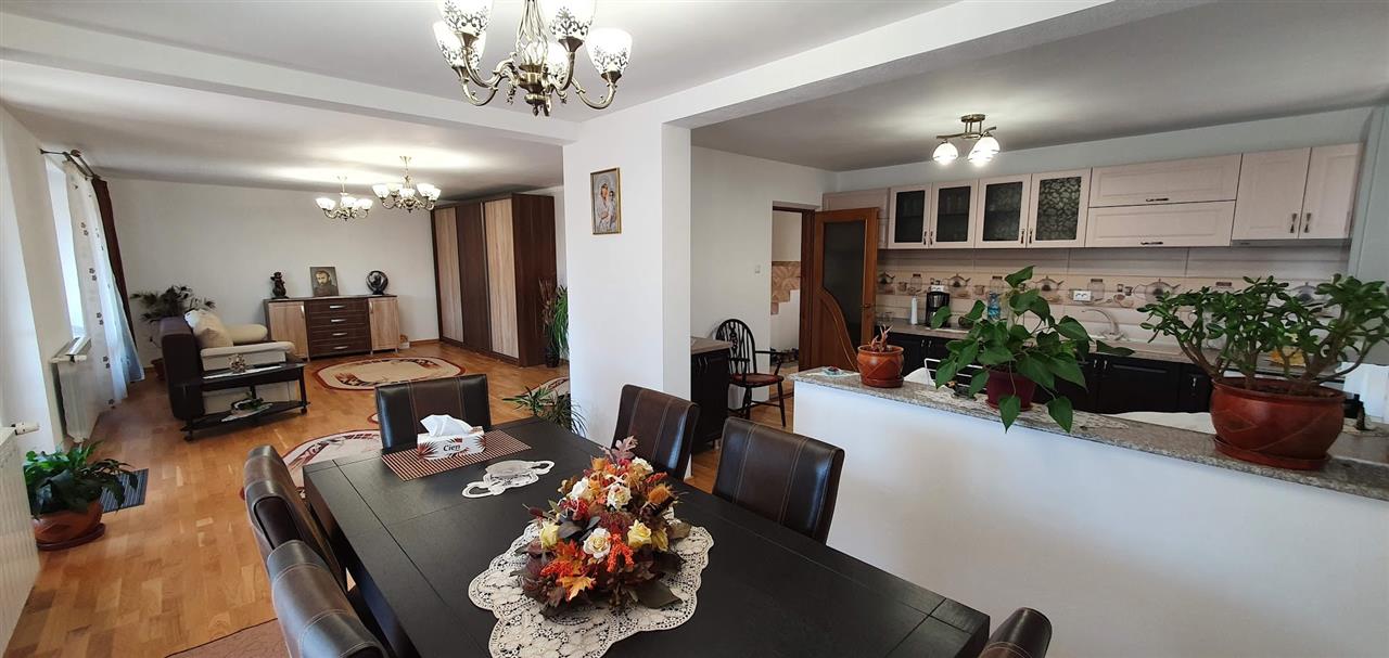 Casa D+P+M, 6 camere, 300 mp teren, zona Arex - foto 2