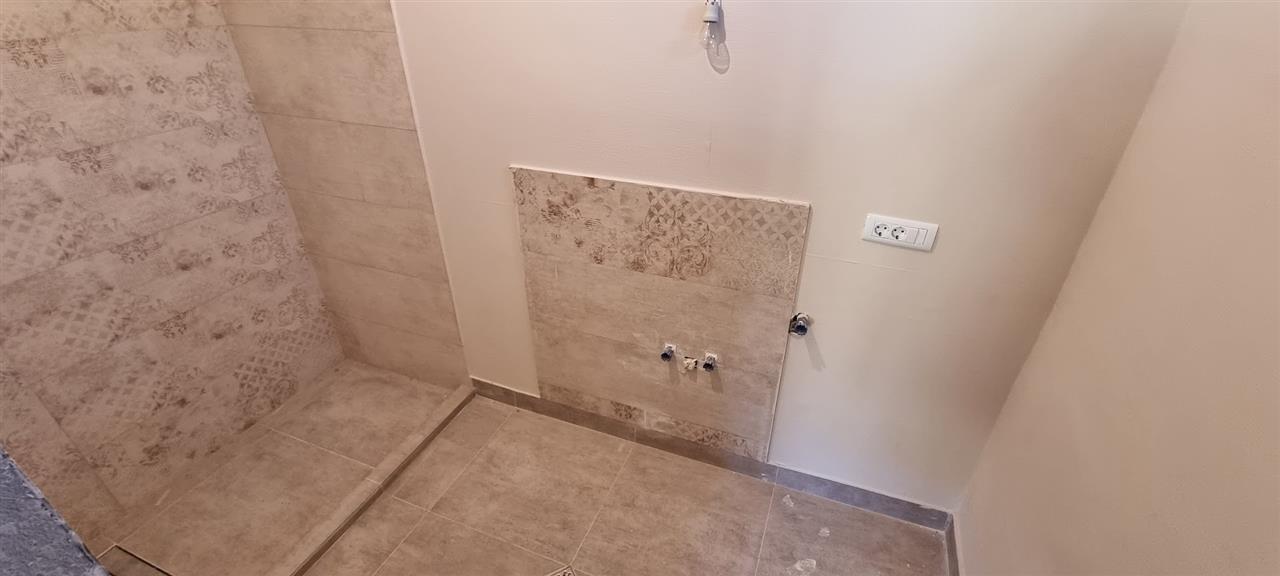 Spatiu Comercial Renovat cu Curte Interioara 7 Euro/mp - foto 5
