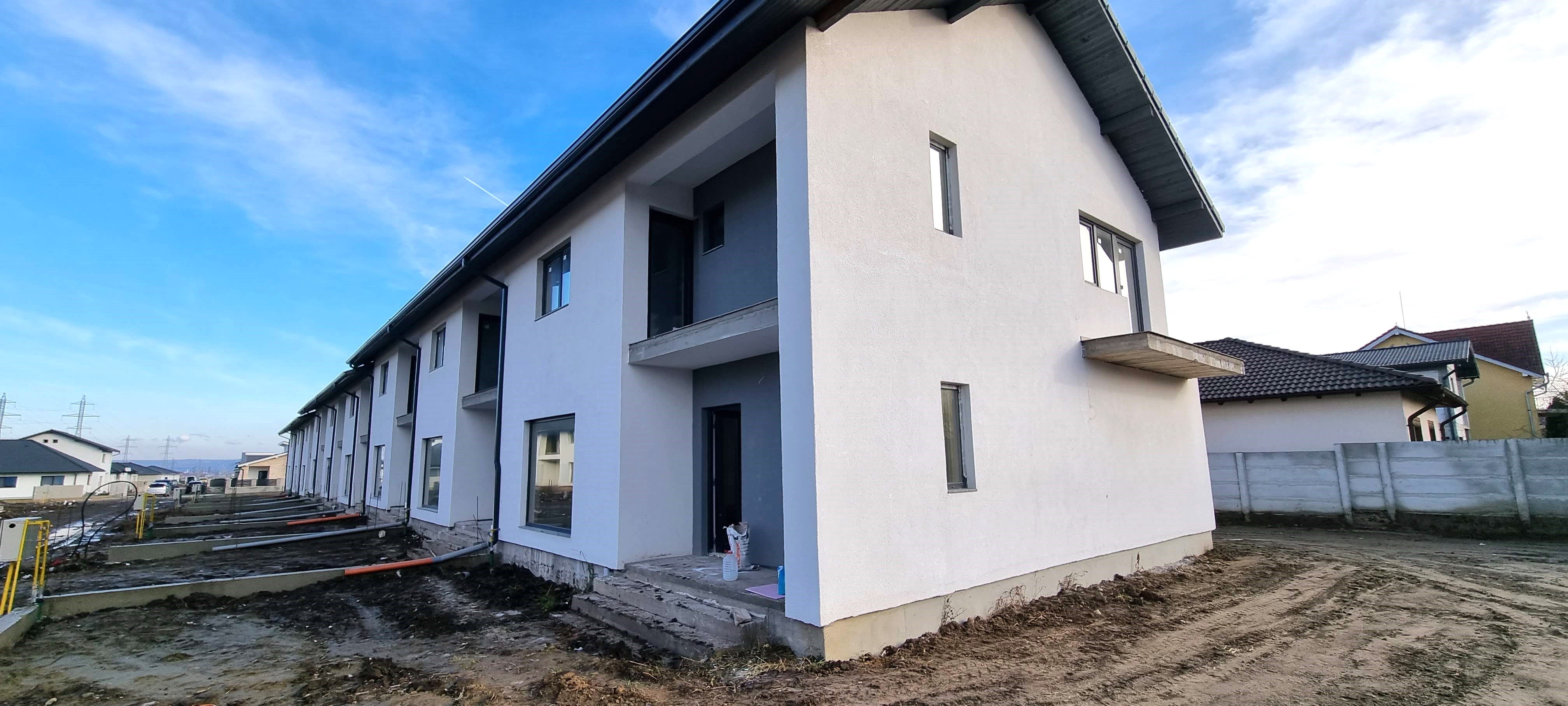 De vanzare casa tip insiruit 367 mp teren zona Alba Micesti - foto 2