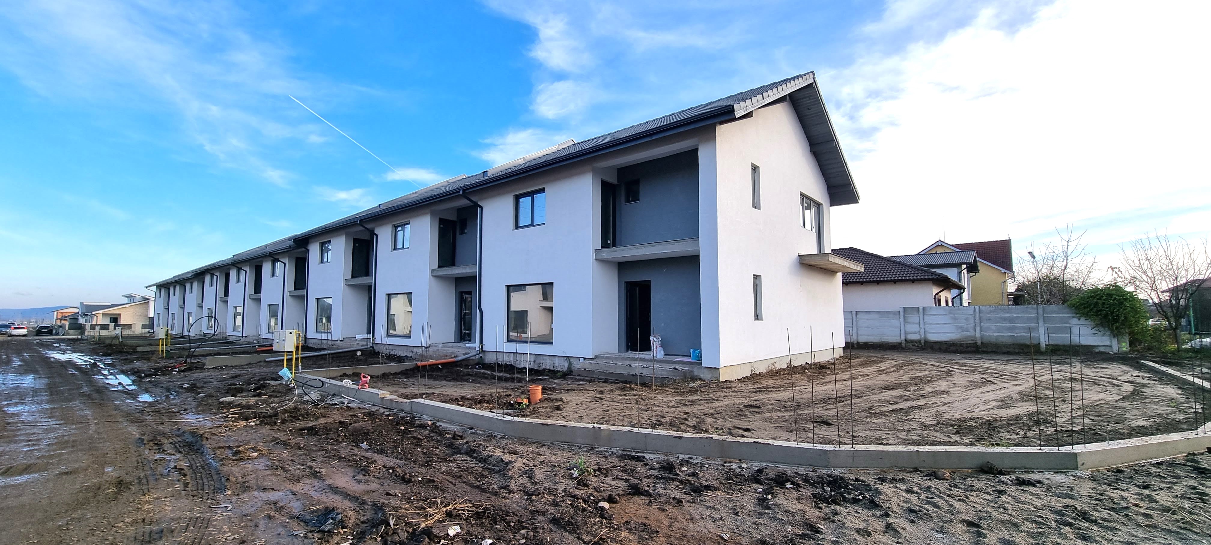 De vanzare casa tip insiruit 367 mp teren zona Alba Micesti - Alba Iulia