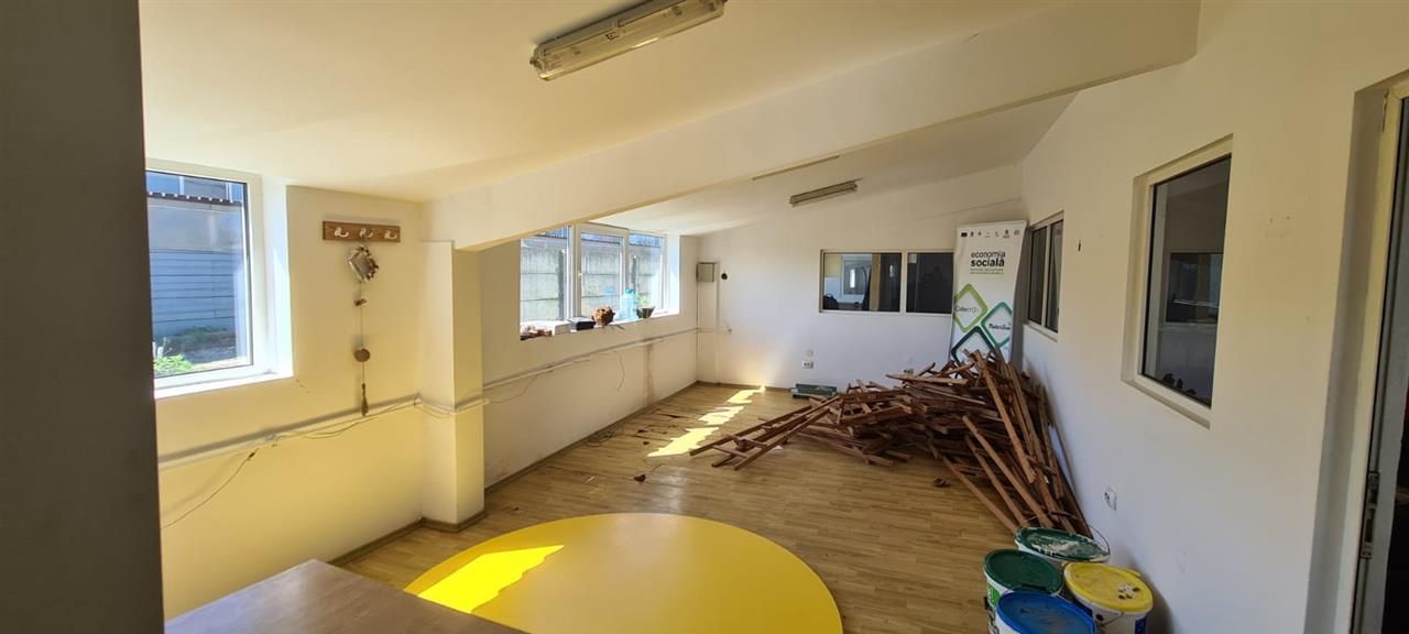 Hala Industriala 1077 mp - foto 2