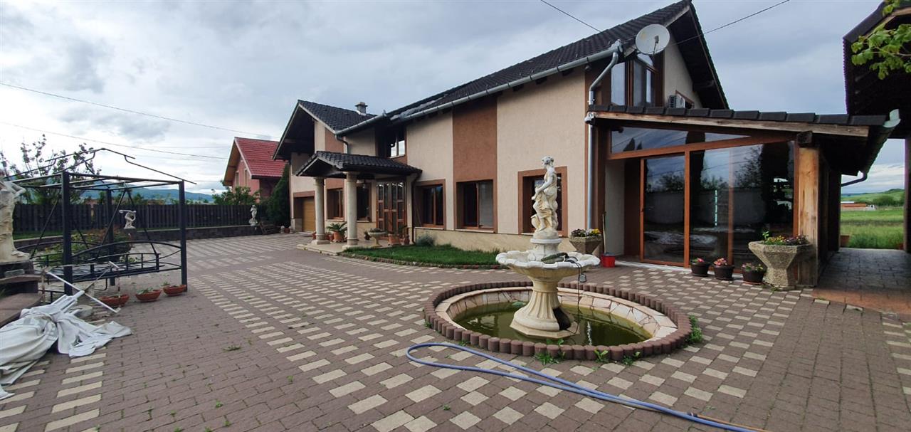 Casa de vanzare, 4 camere, 2 terase, garaj, 849 mp teren, Oarda de Jos - Alba Iulia