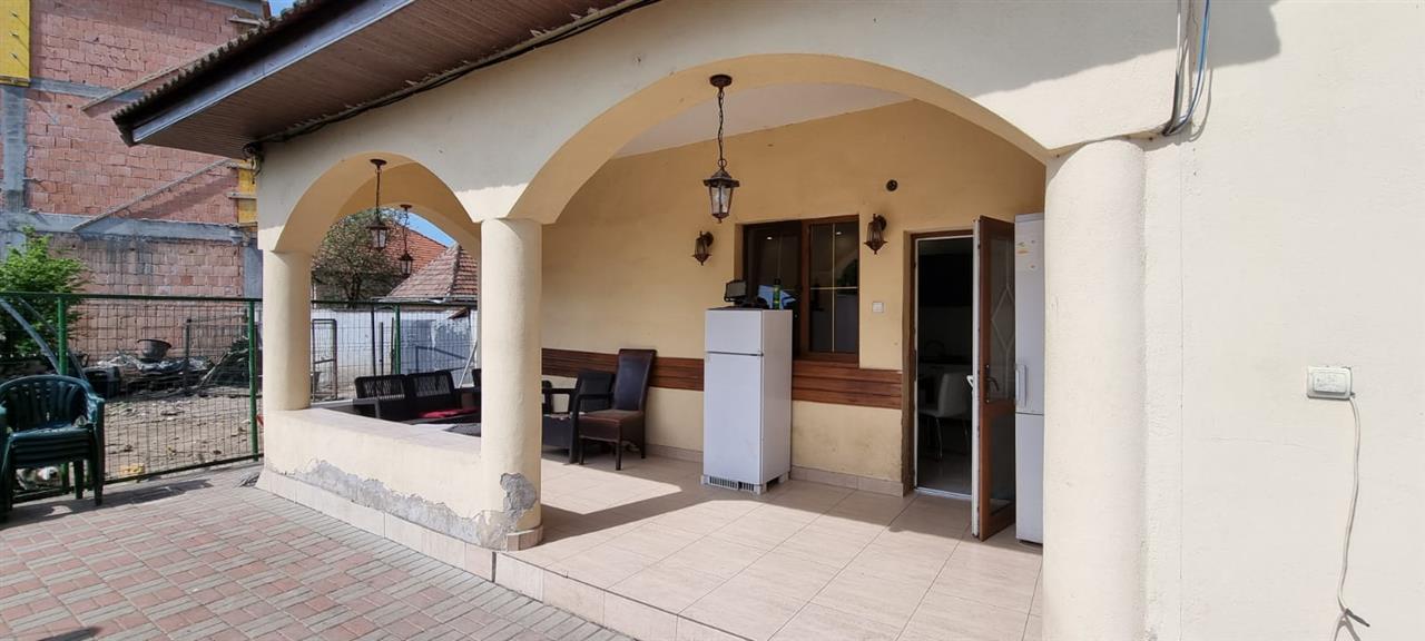 Casa individuala 7 camere Centru - foto 2