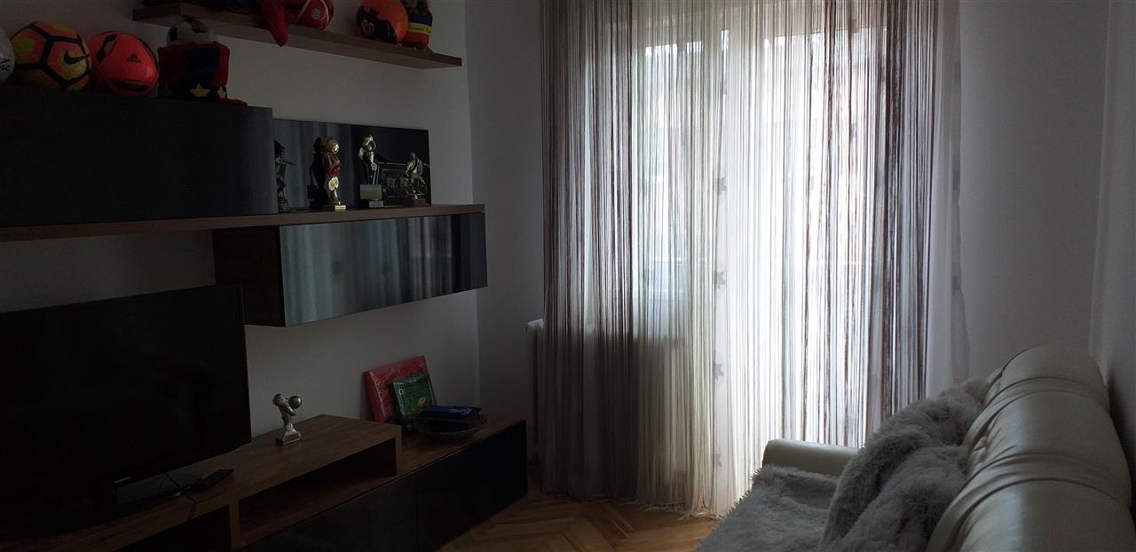 APARTAMENT 2 CAMERE CETATE - foto 2