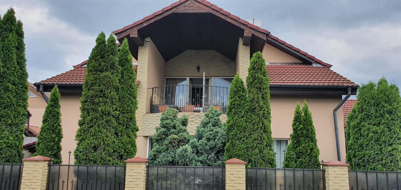 De vanzare casa 4 camere 350 mp teren zona Alba Micesti - Alba Iulia