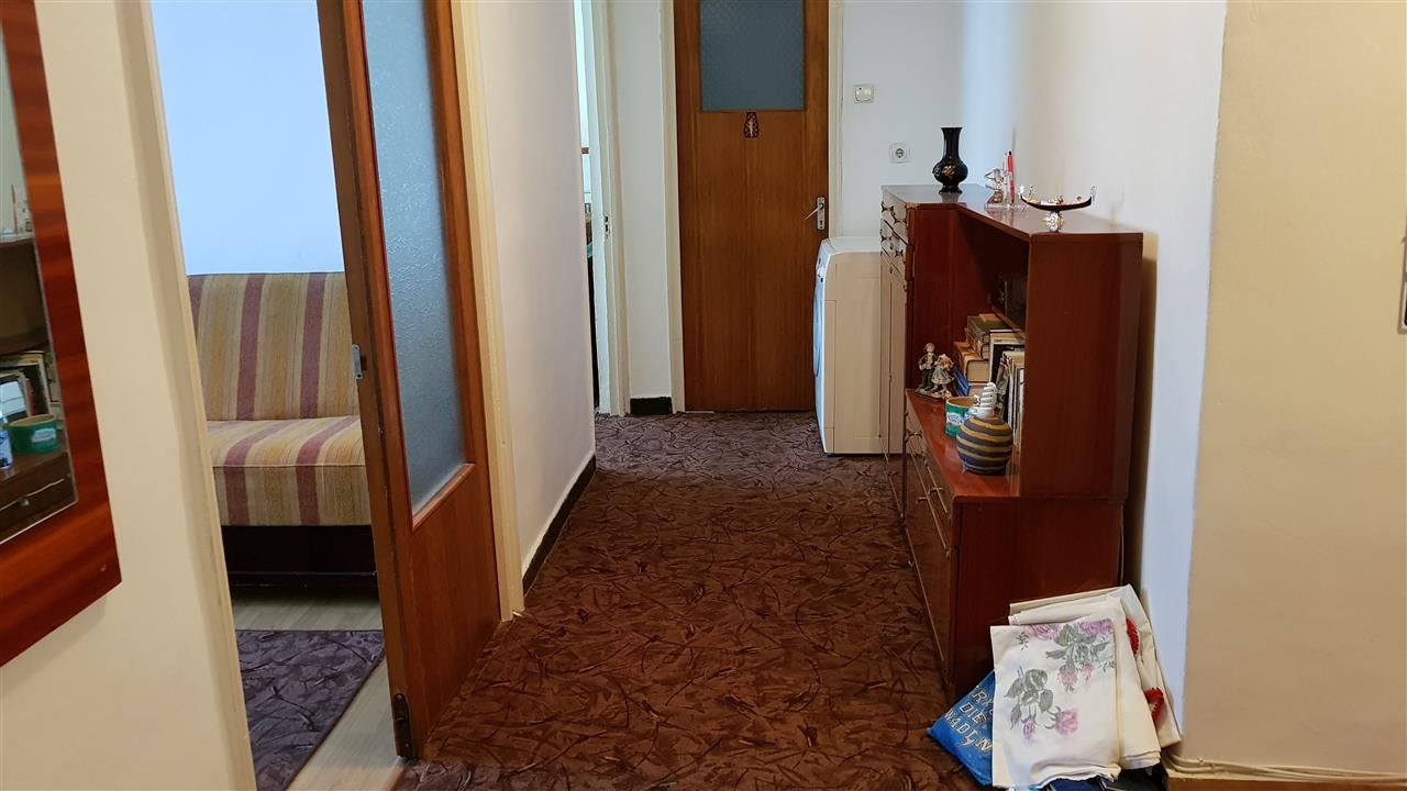 Apartament 3 camere decomandat ultracentral - foto 3