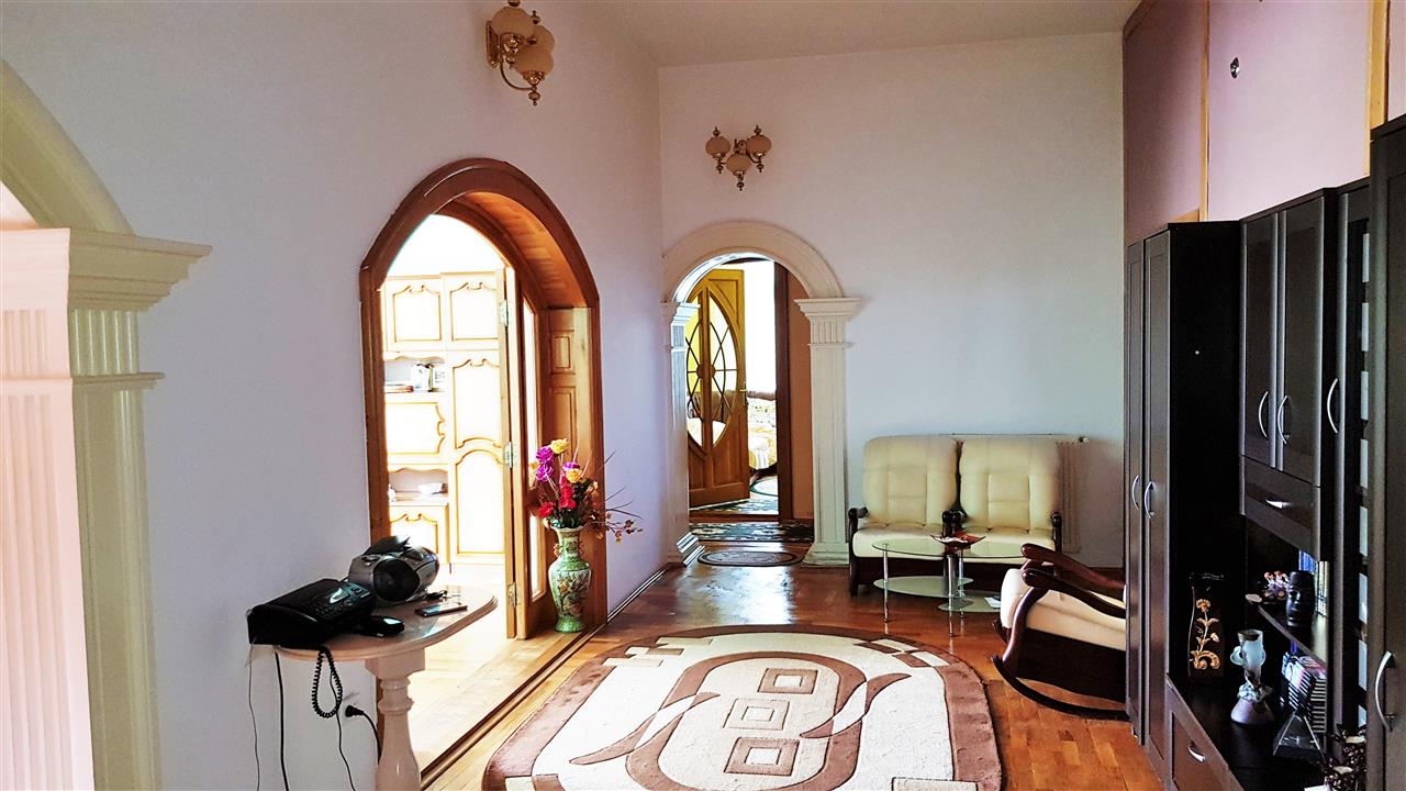 Casa de vanzare Cetate pretabila ca pensiune - foto 3