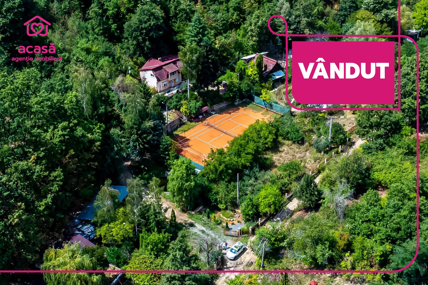 PROPRIETATE VÂNDUTĂ Casă conac cu 15.000 mp deal împădurit la Barațca,