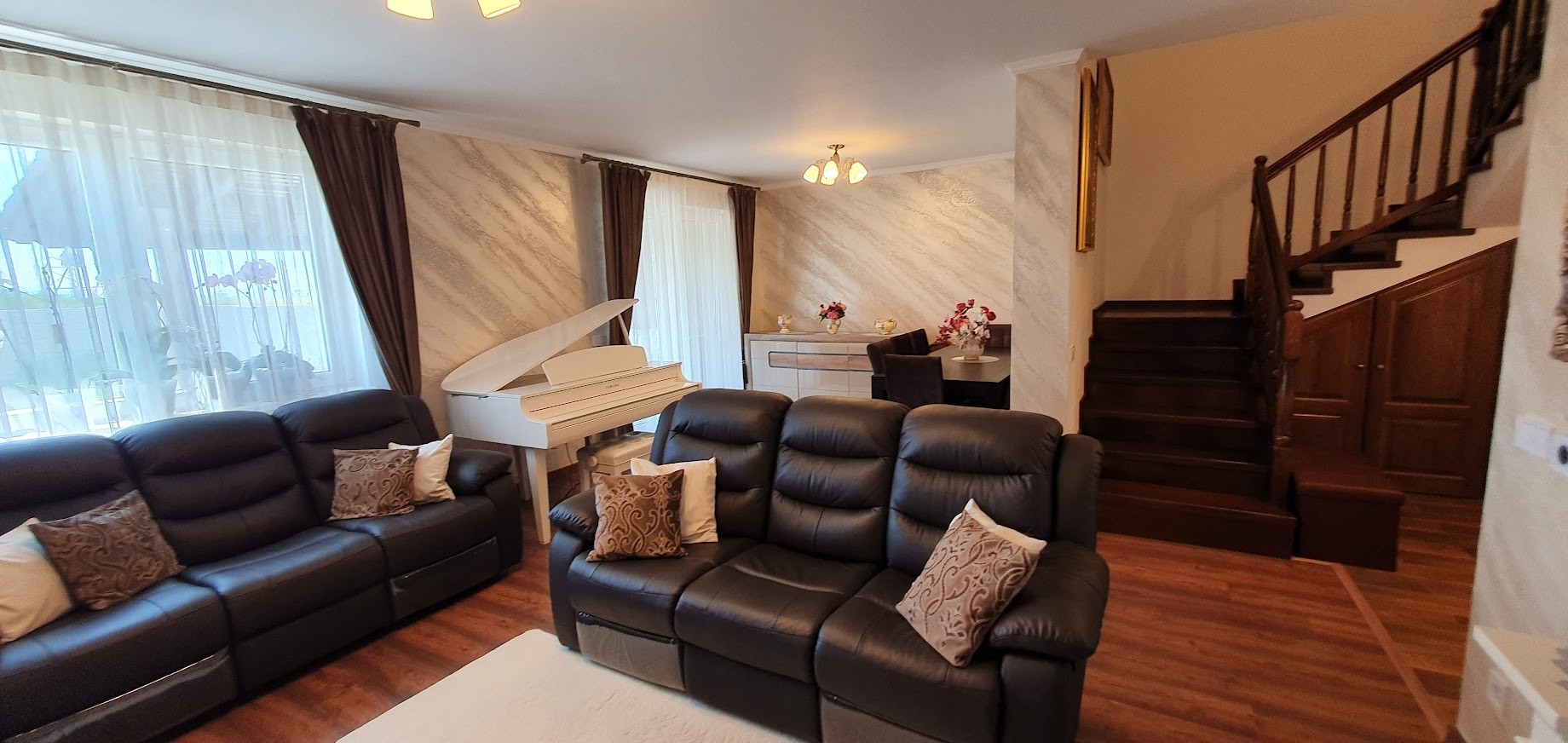 1/2 Duplex, mobilat, utilat, 4 camere, 492 mp teren, Cetate - Alba Iulia