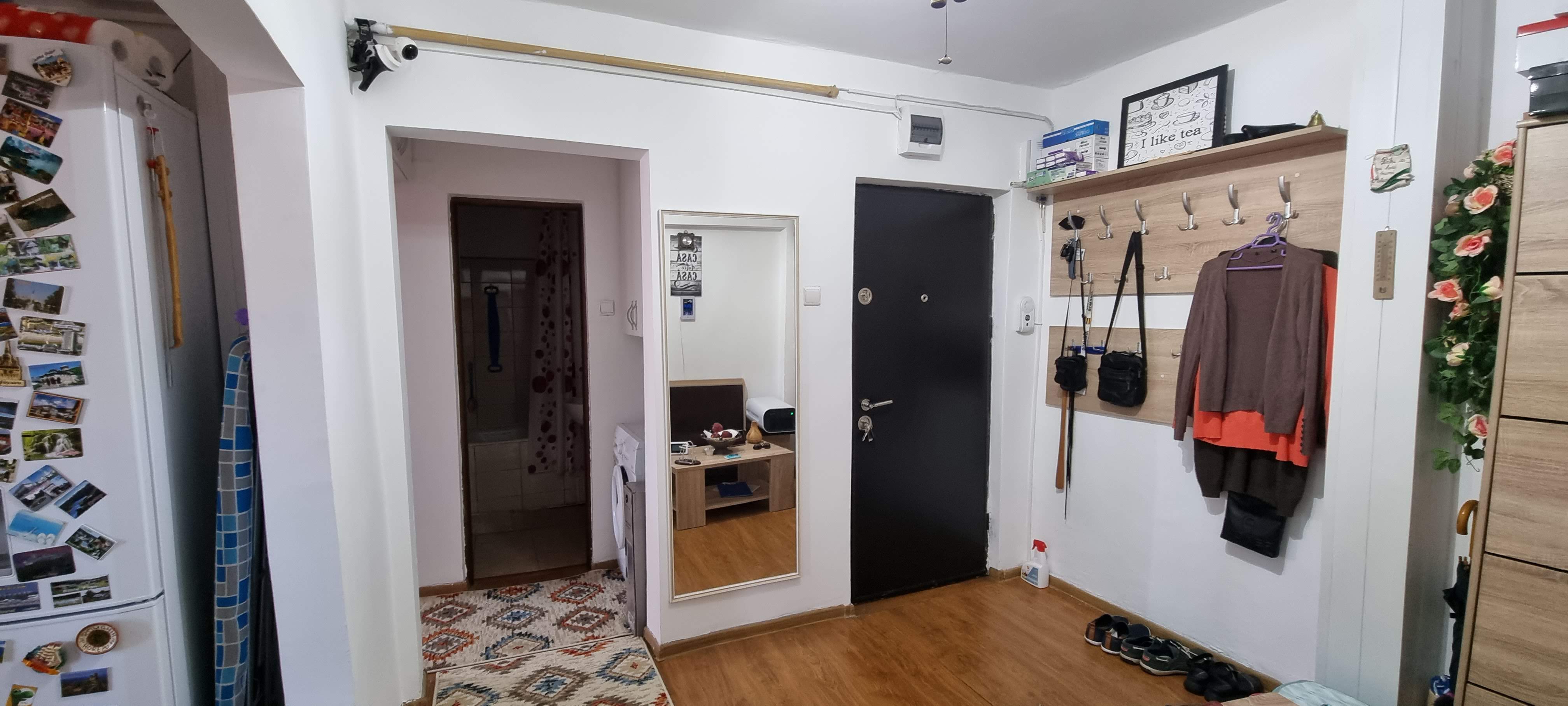 De vanzare apartament 2 camere, zona industriala - foto 3