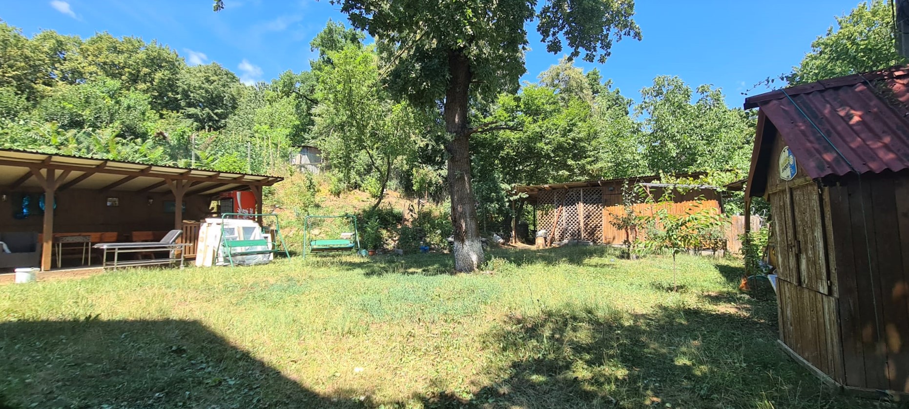 Vila pretabila pensiune + restaurant,  10 camere,  1000MP teren - foto 2