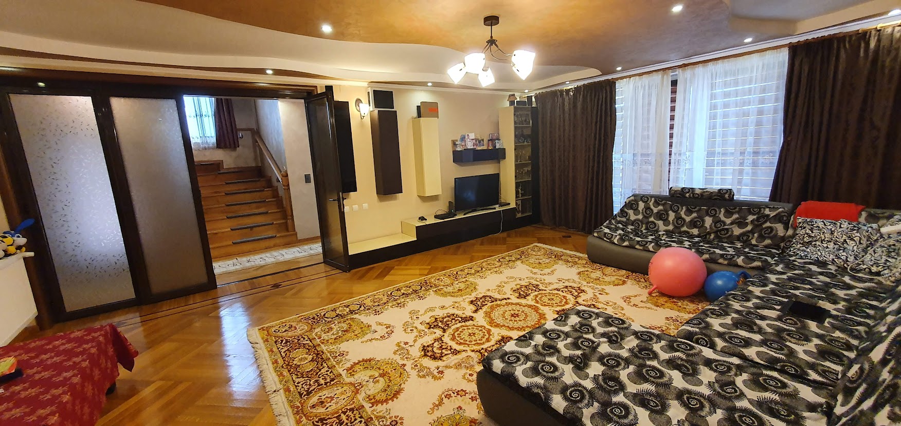 Casa P+1+M, 4 dormitoare, garaj, 500 mp teren, Micesti - foto 5