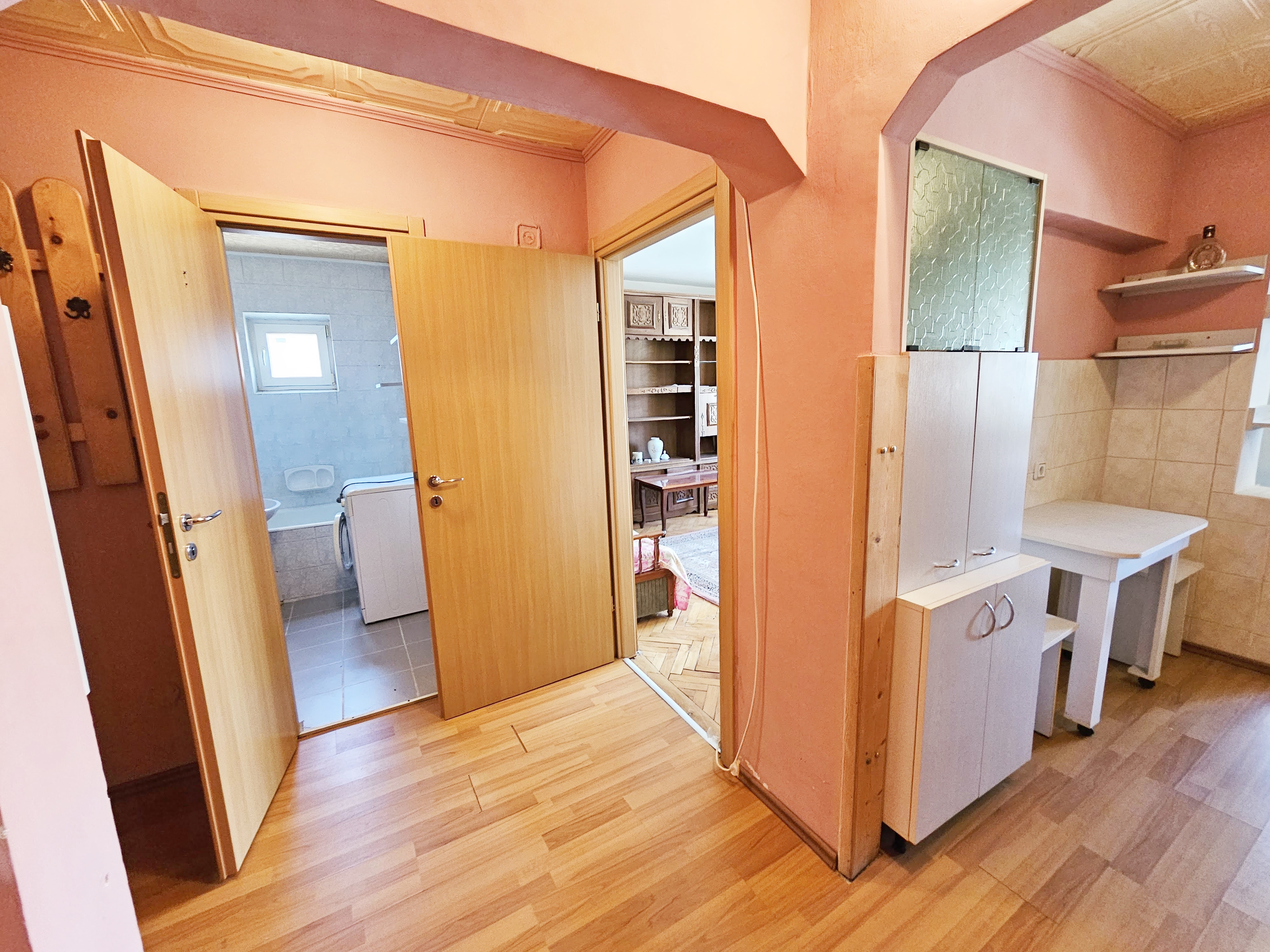 Garsoniera mobilata, utilata, 30 mp utili, boxa, etaj 2, Cetate - foto 4