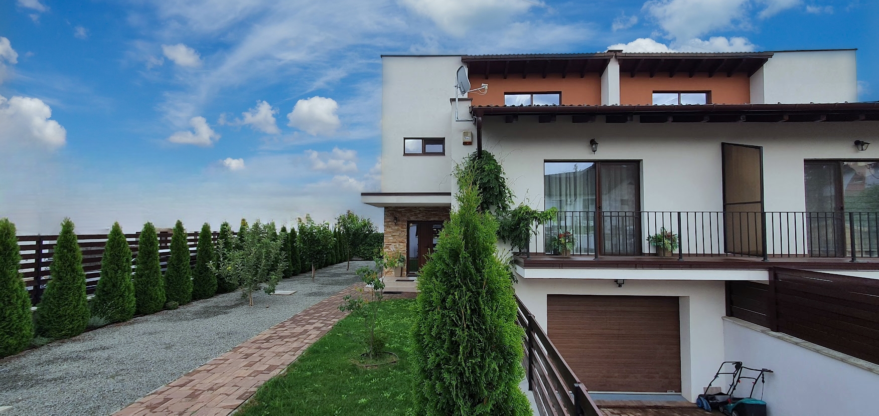 1/2 Duplex mobilat, utilat, cu garaj, D+P+1E, 397 mp teren, Cetate - Alba Iulia