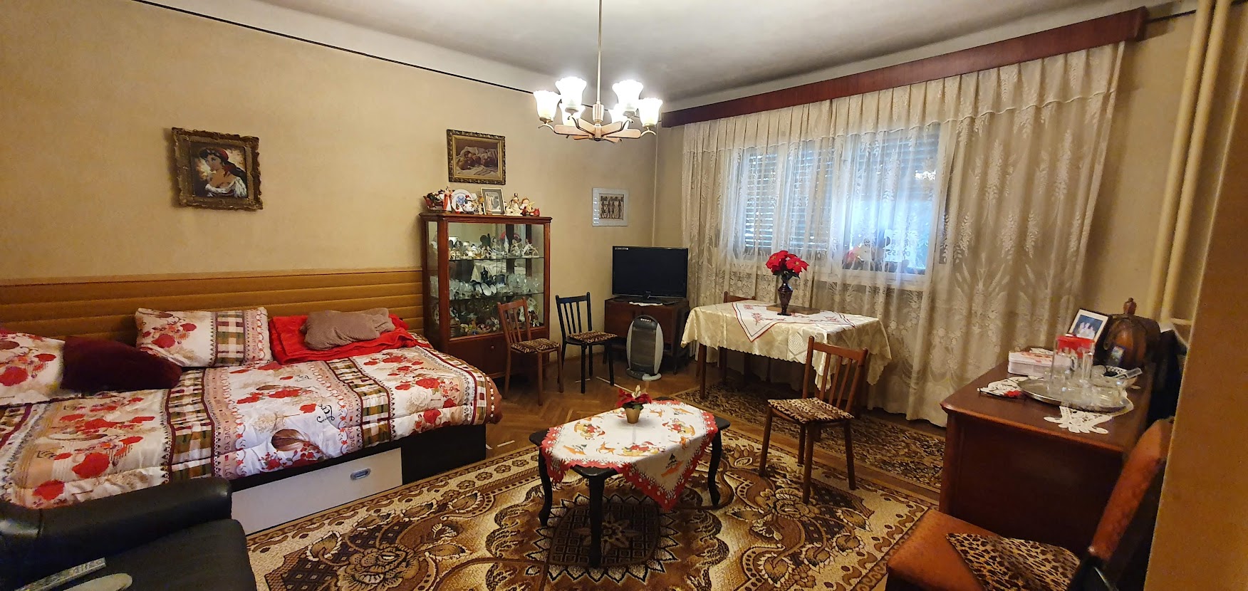 Casa cu 5 camere, 768 mp teren, Cetate - foto 4