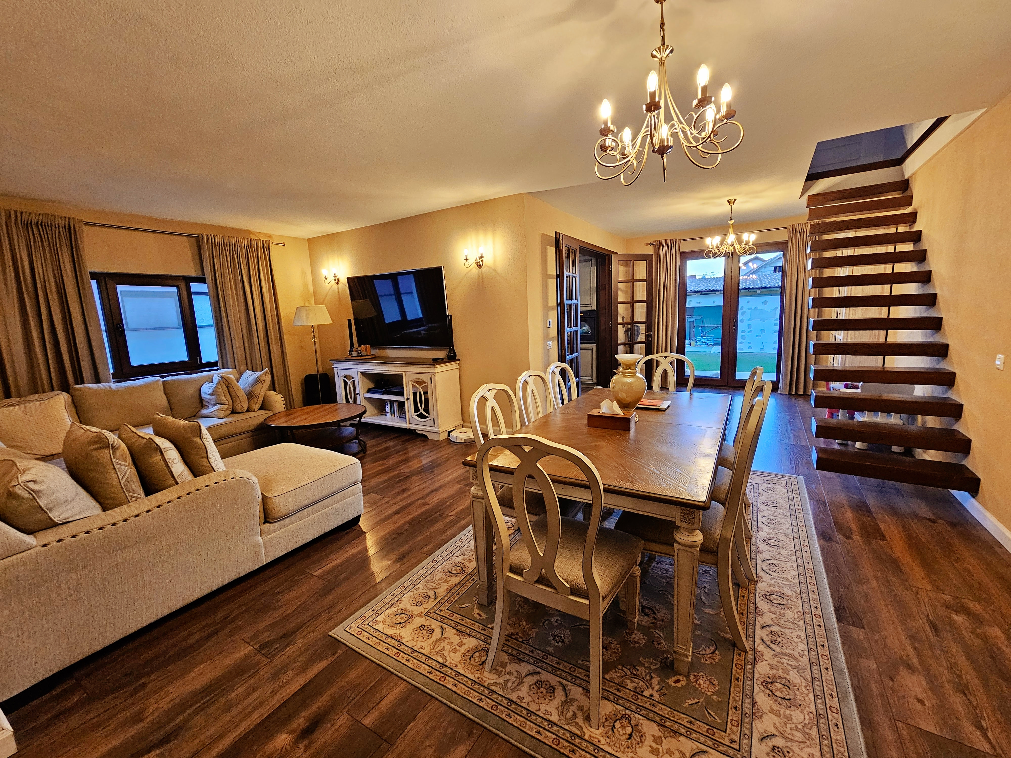 Casa noua, 6 camere, P+M, toate utilitatile, 608 mp teren, Micesti - foto 3