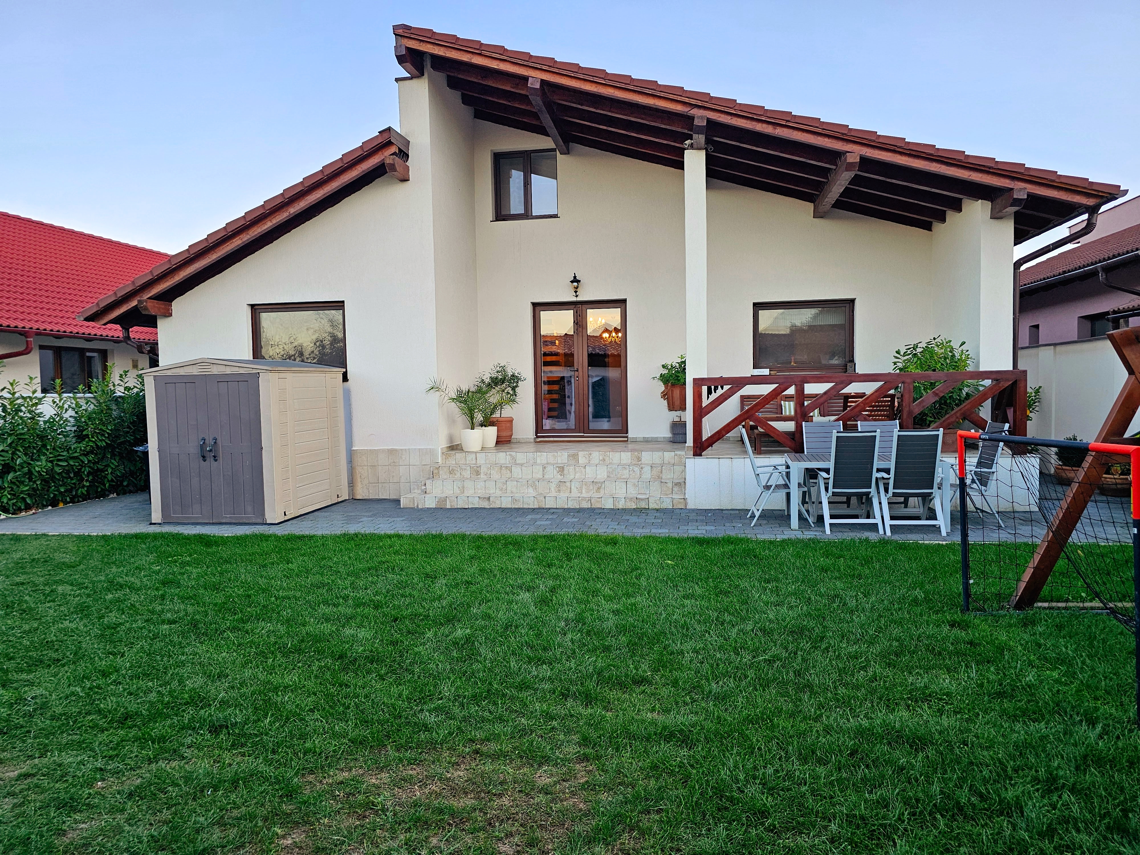 Casa noua, 6 camere, P+M, toate utilitatile, 608 mp teren, Micesti - foto 2