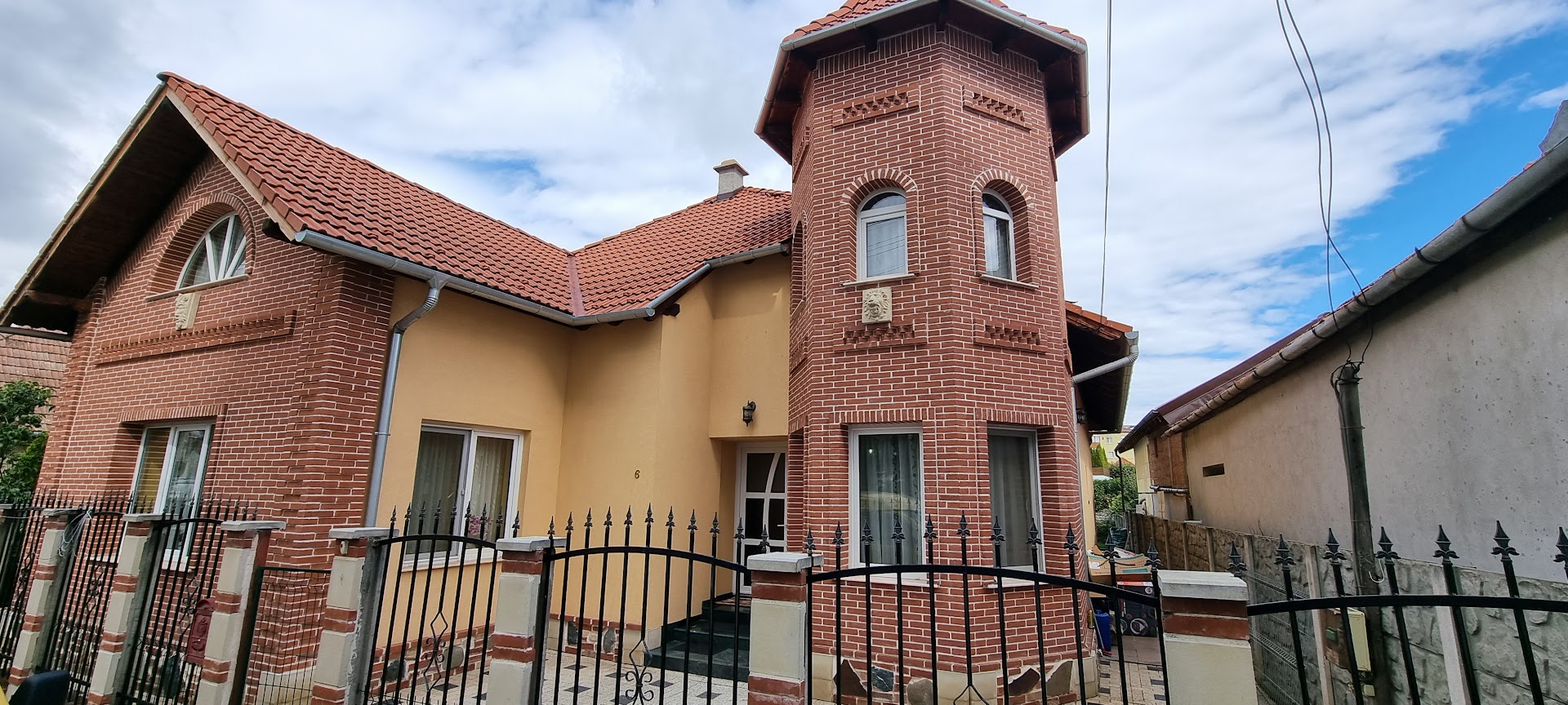 Casa Individuala 4 Camere, Zona Cetate, 500mp Teren - Alba Iulia