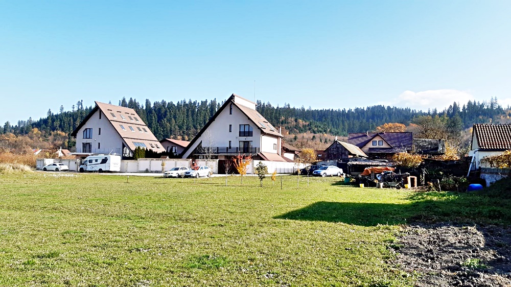 Cristian, teren 550mp, intre case, 80 euro/mp - foto 4