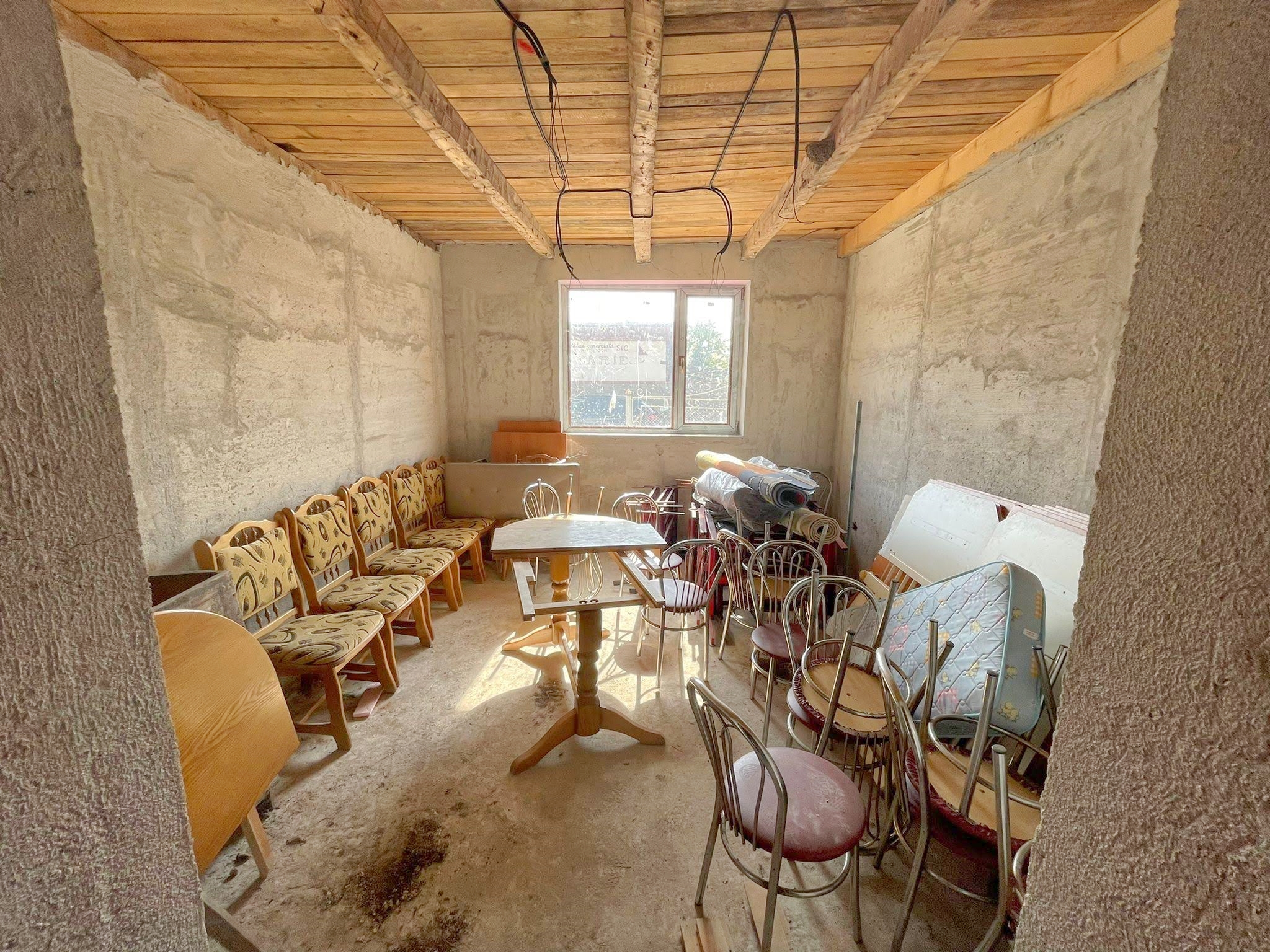 Casa 3 camere la gri, 122 mp  + anexa 50 mp la rosu - foto 4