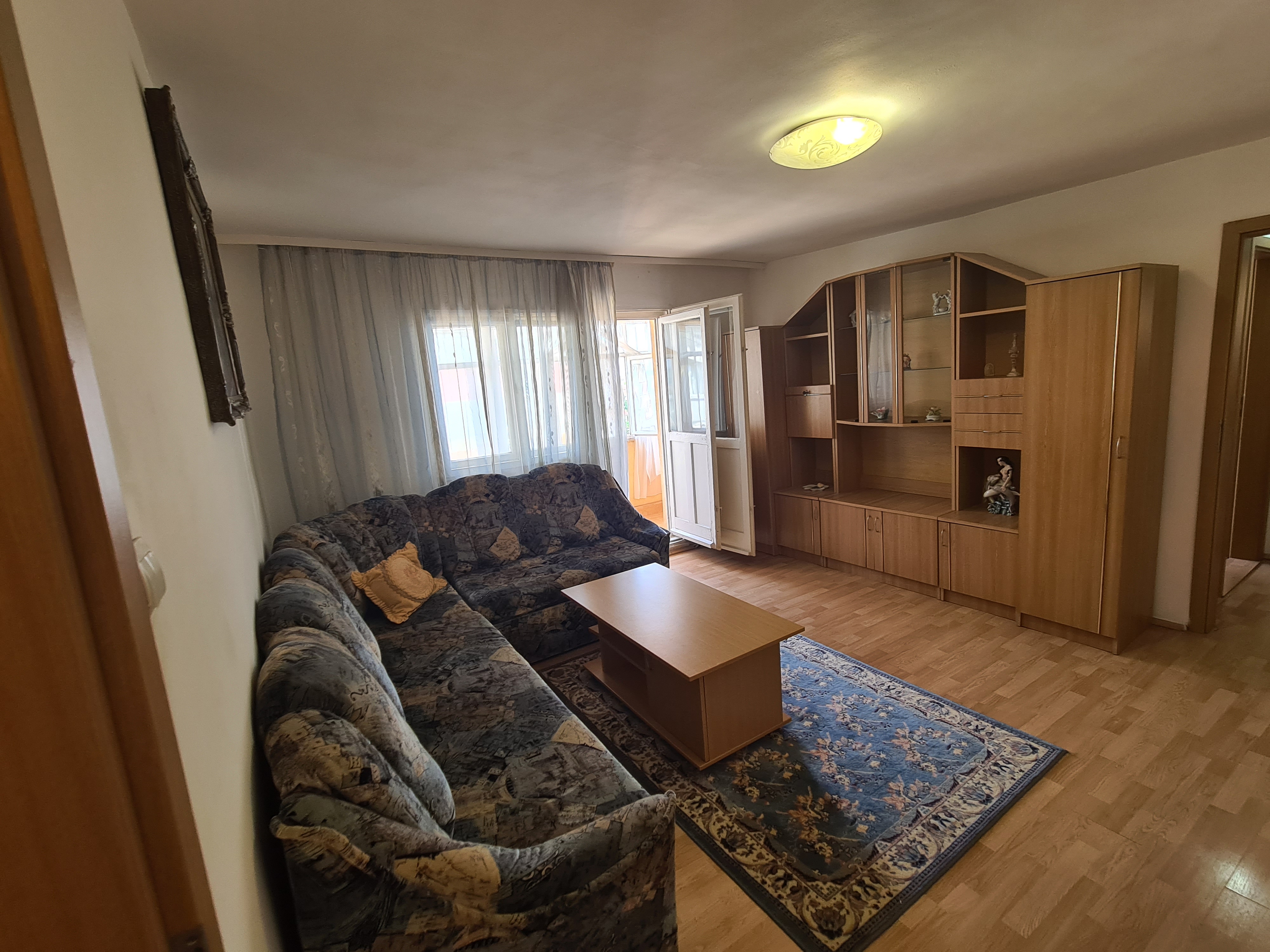 Apartament Cu 2 Camere, Complet Mobilat, Zona Piață - Cetate - foto 2